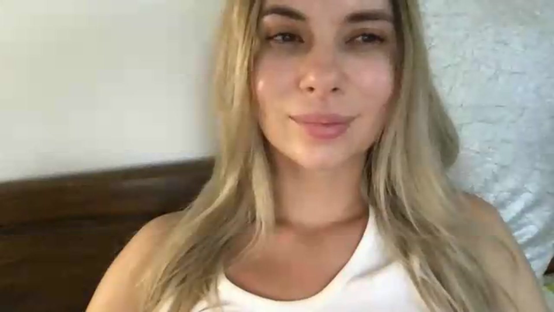 Gallery image thumbnail from neverinmylife's myfreecams stream on, 08/15/2026, 12:19 image 20 of 20