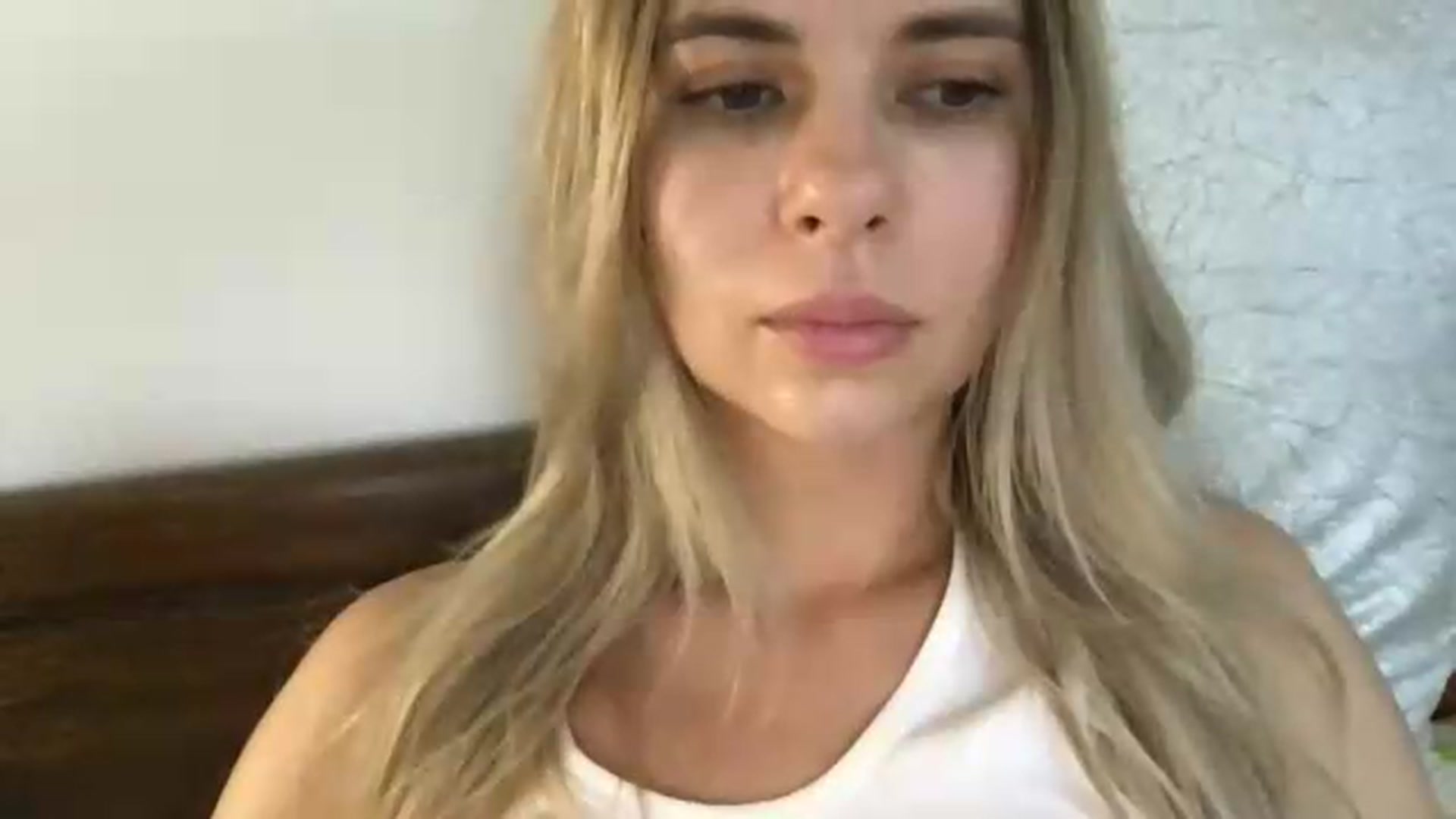 Gallery image thumbnail from neverinmylife's myfreecams stream on, 08/15/2026, 12:19 image 2 of 20