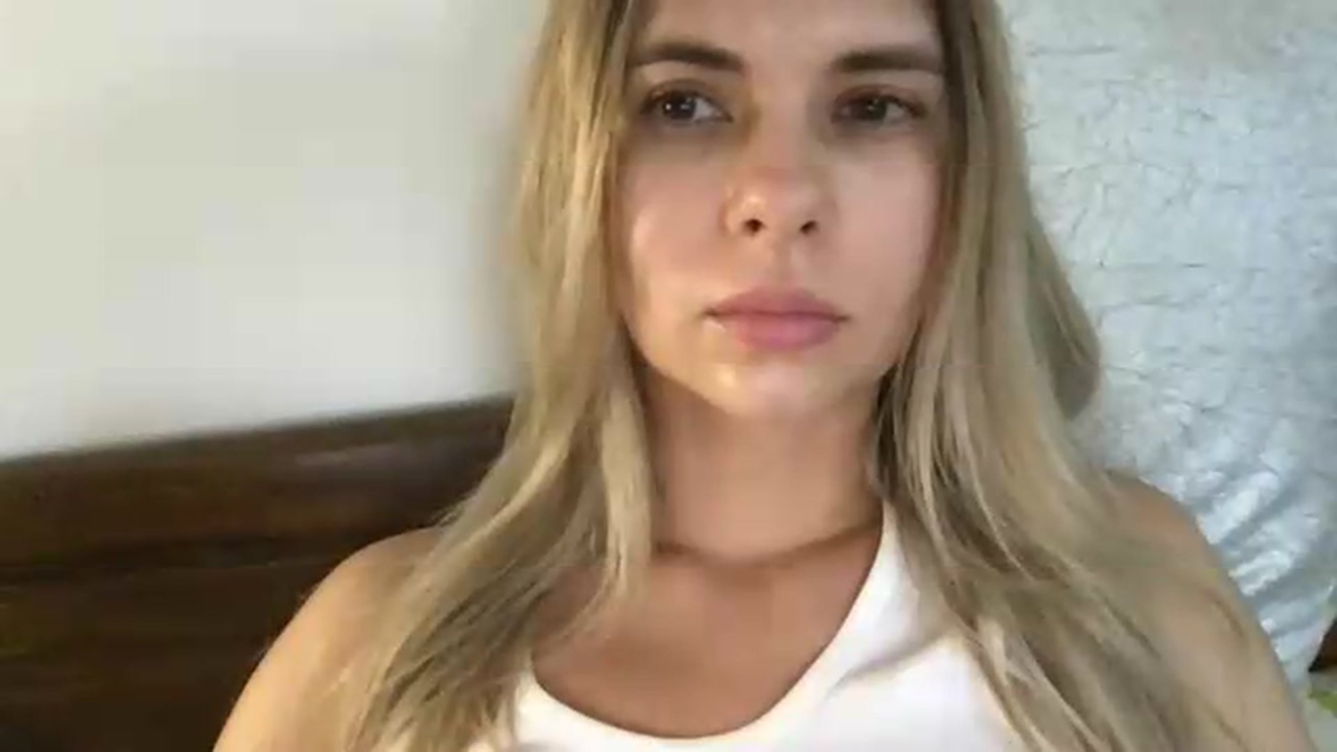 Gallery image thumbnail from neverinmylife's myfreecams stream on, 08/15/2026, 12:19 image 13 of 20