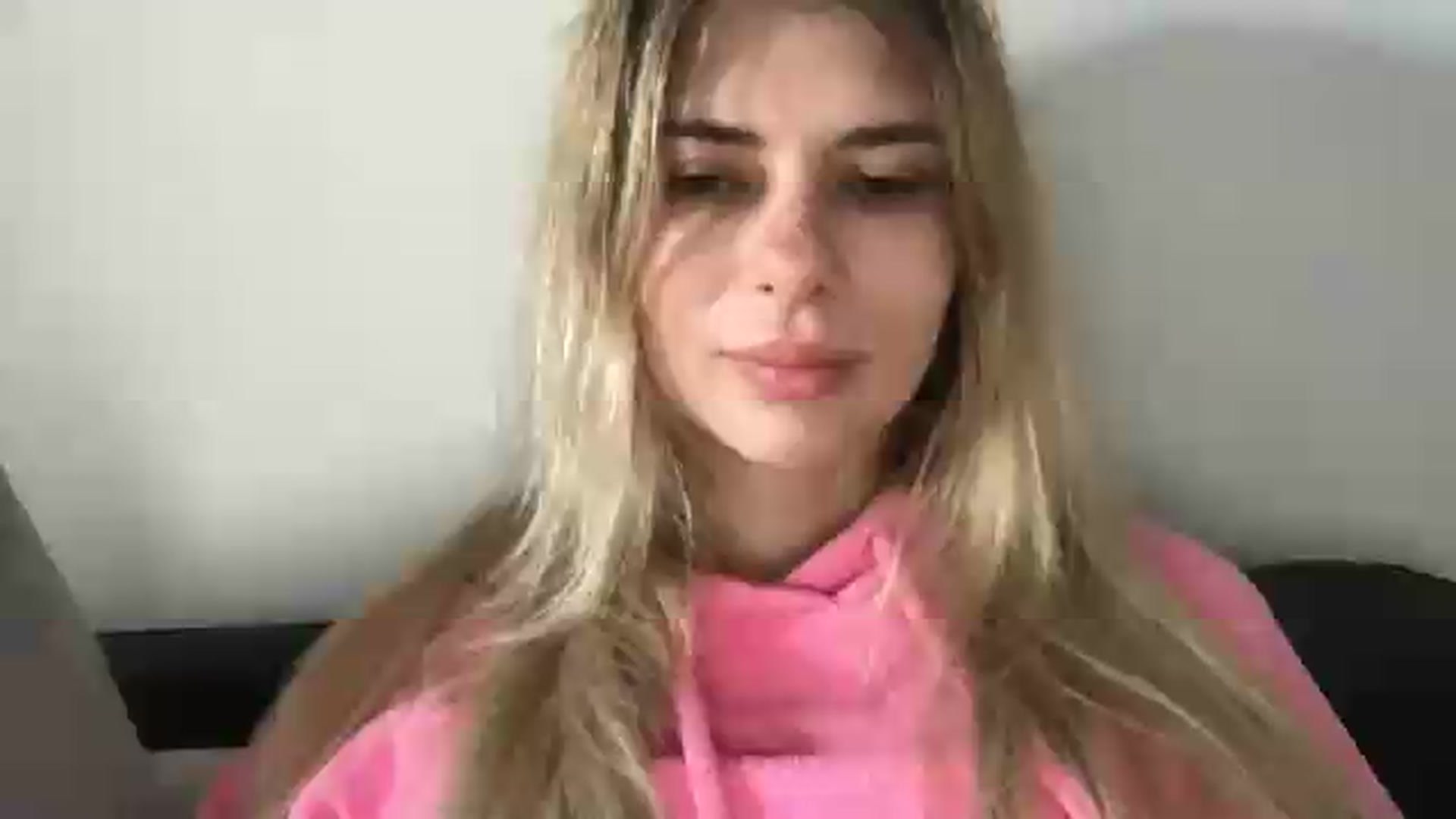 Gallery image thumbnail from neverinmylife's myfreecams stream on, 08/23/2026, 11:10 image 1 of 20
