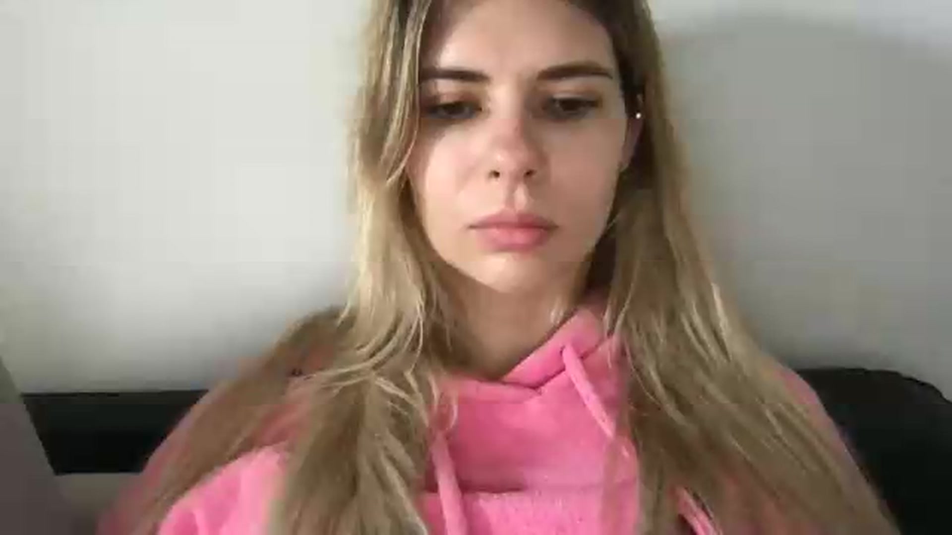 Gallery image thumbnail from neverinmylife's myfreecams stream on, 08/23/2026, 11:10 image 11 of 20