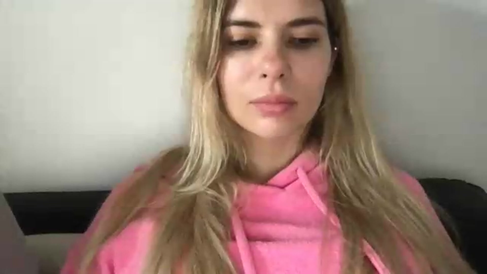 Gallery image thumbnail from neverinmylife's myfreecams stream on, 08/23/2026, 11:10 image 18 of 20