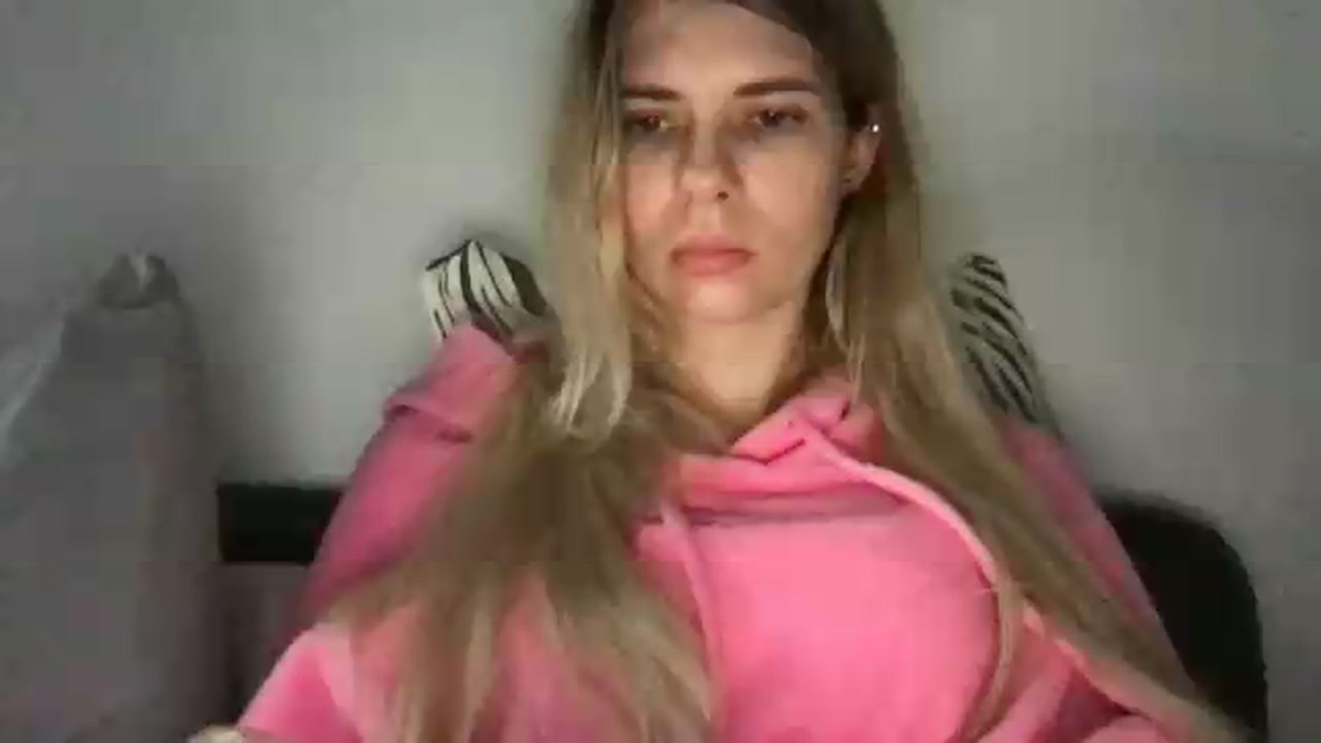 Gallery image thumbnail from neverinmylife's myfreecams stream on, 08/23/2026, 12:12 image 8 of 20