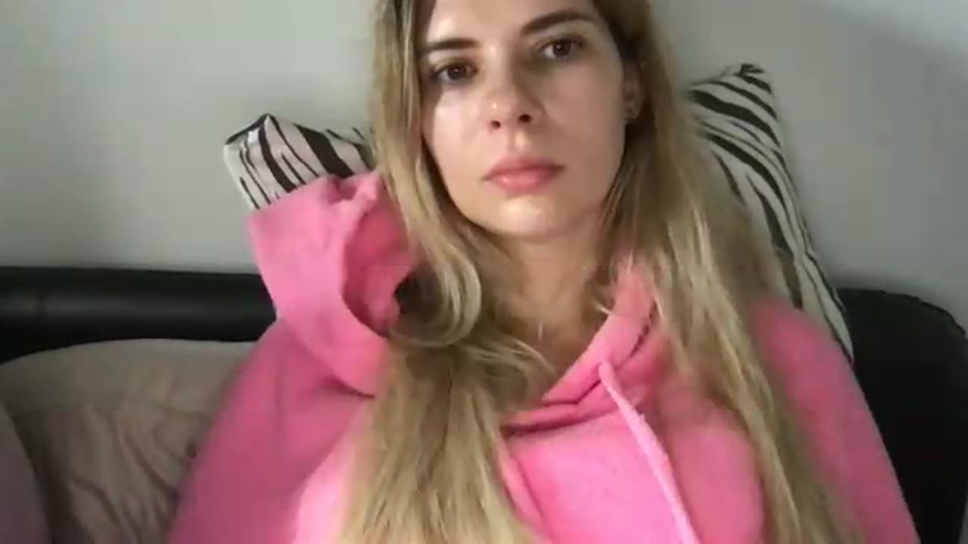 Gallery image thumbnail from neverinmylife's myfreecams stream on, 08/23/2026, 13:34 image 8 of 20