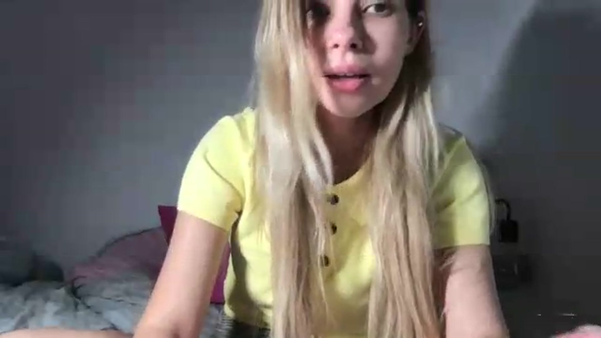 Gallery image thumbnail from neverinmylife's myfreecams stream on, 08/28/2026, 18:22 image 17 of 20