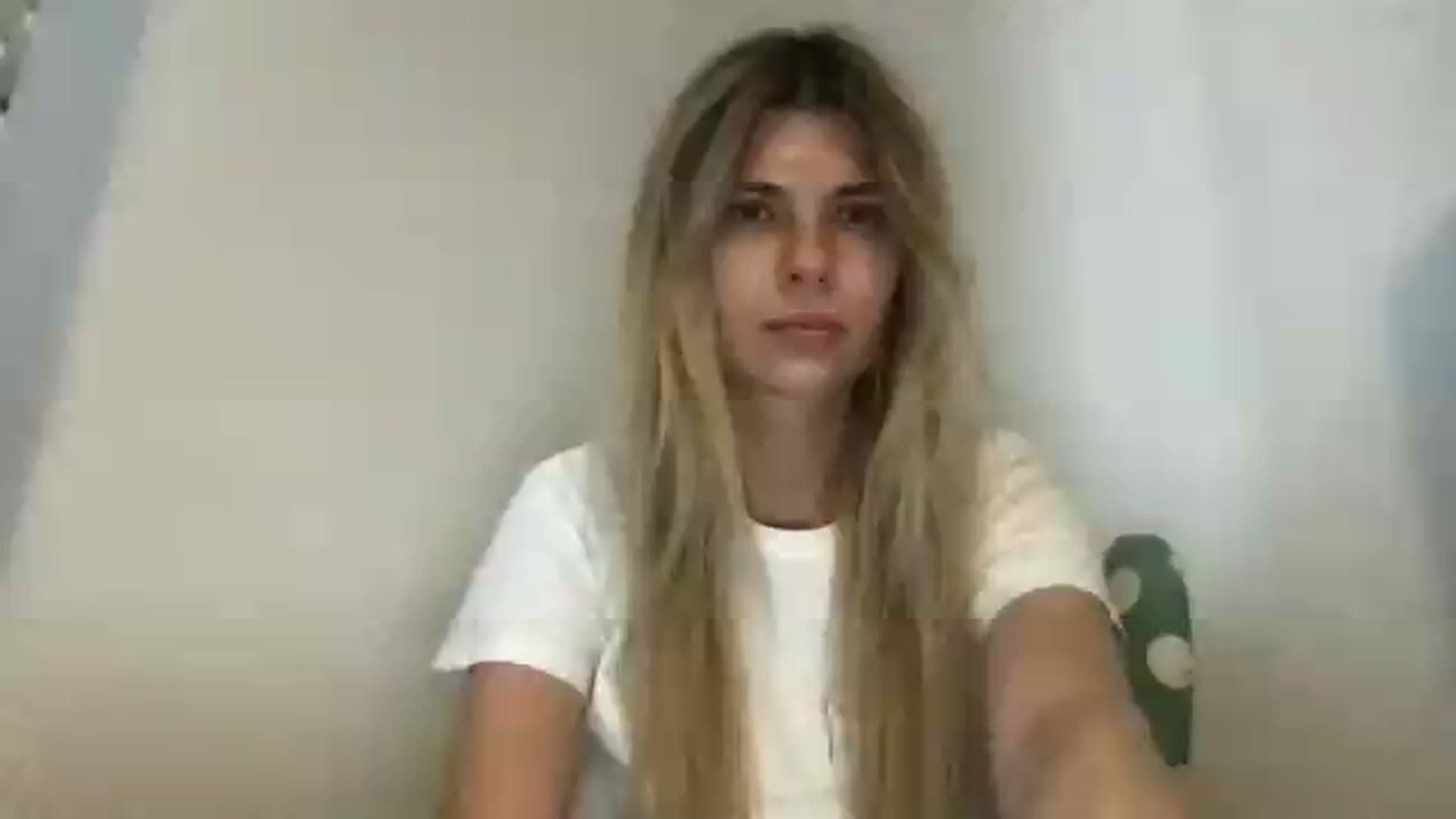 Gallery image thumbnail from neverinmylife's myfreecams stream on, 08/29/2026, 18:25 image 1 of 20