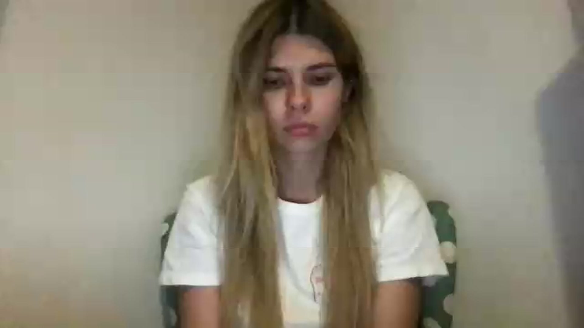 Gallery image thumbnail from neverinmylife's myfreecams stream on, 08/29/2026, 18:25 image 15 of 20