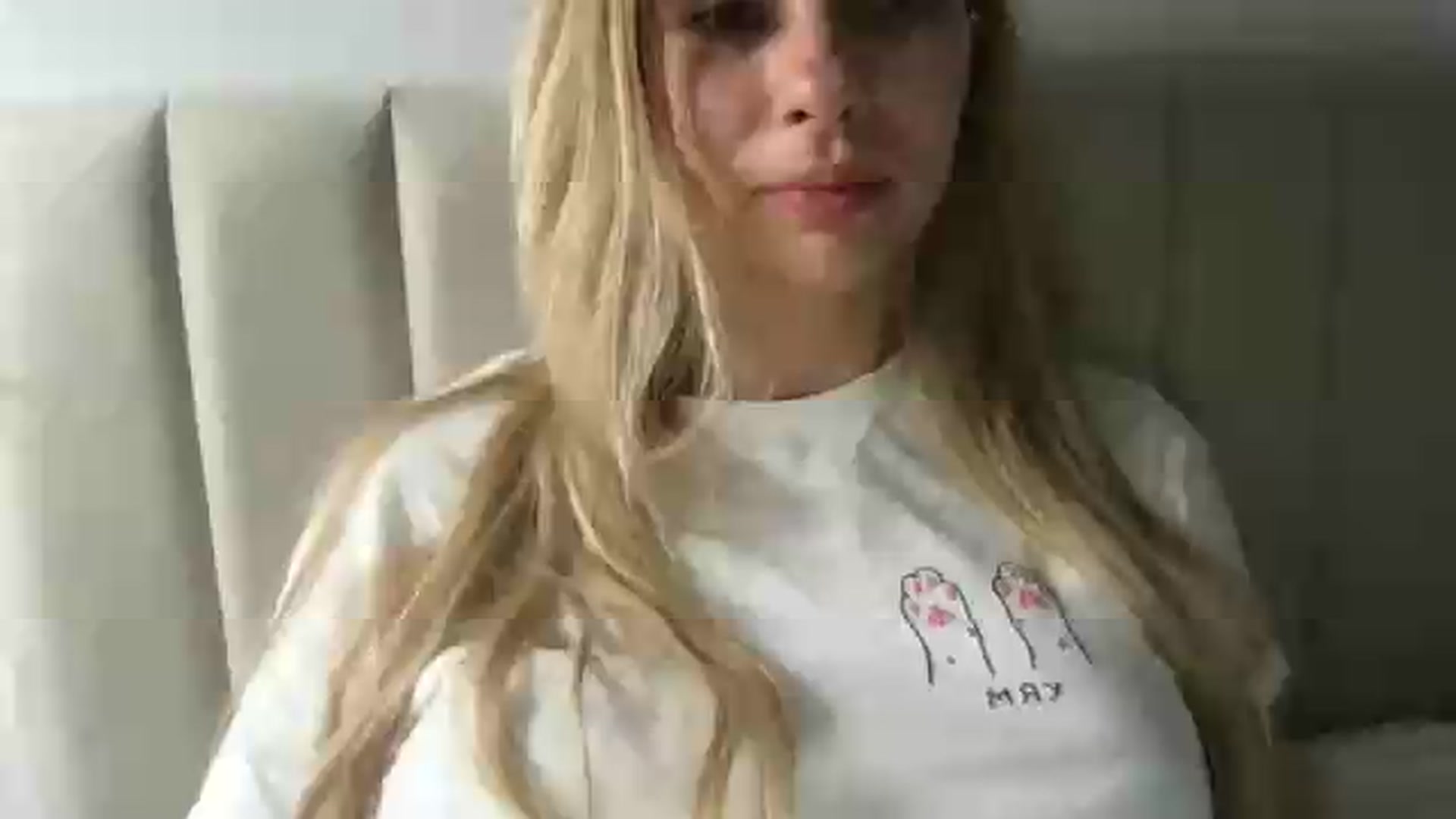 Gallery image thumbnail from neverinmylife's myfreecams stream on, 08/31/2026, 16:17 image 9 of 20