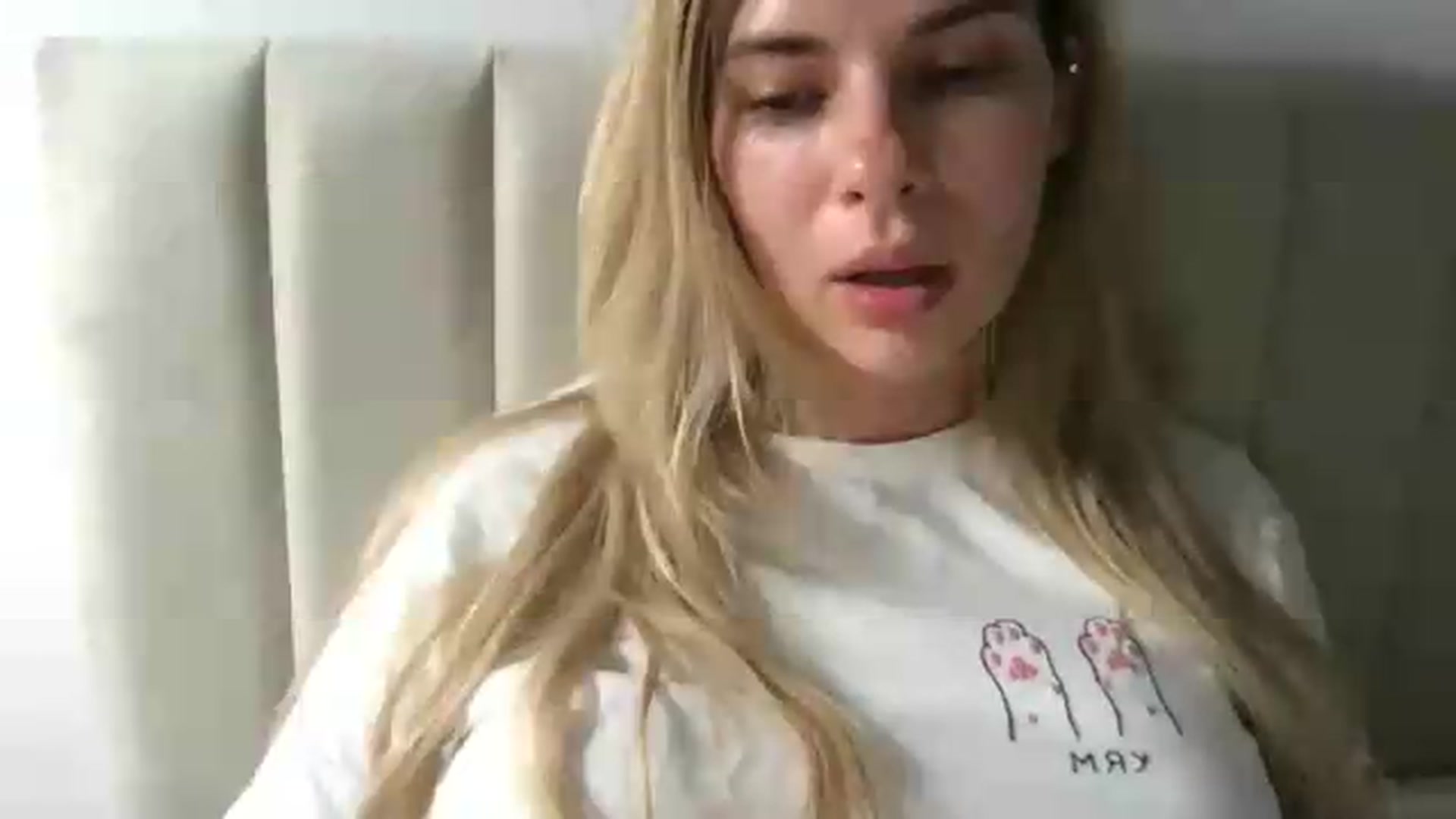 Gallery image thumbnail from neverinmylife's myfreecams stream on, 08/31/2026, 16:17 image 13 of 20