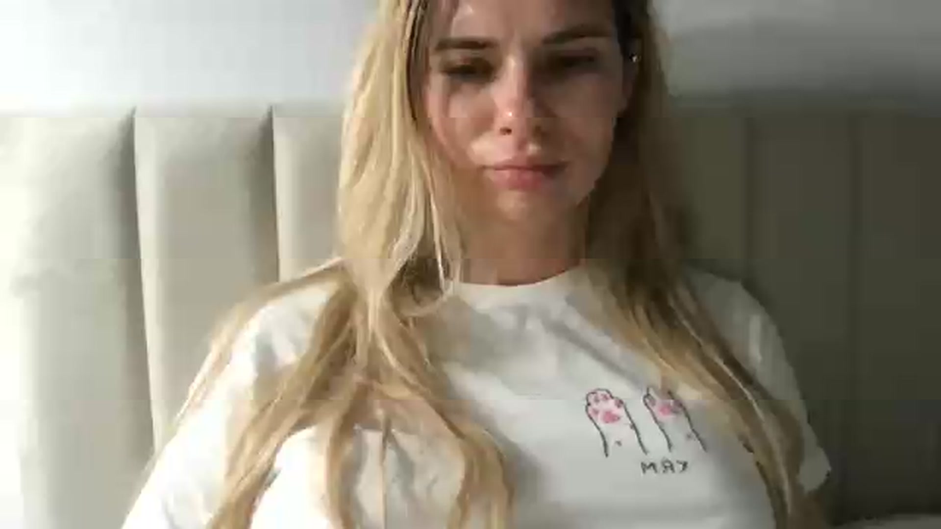 Gallery image thumbnail from neverinmylife's myfreecams stream on, 08/31/2026, 16:17 image 1 of 20