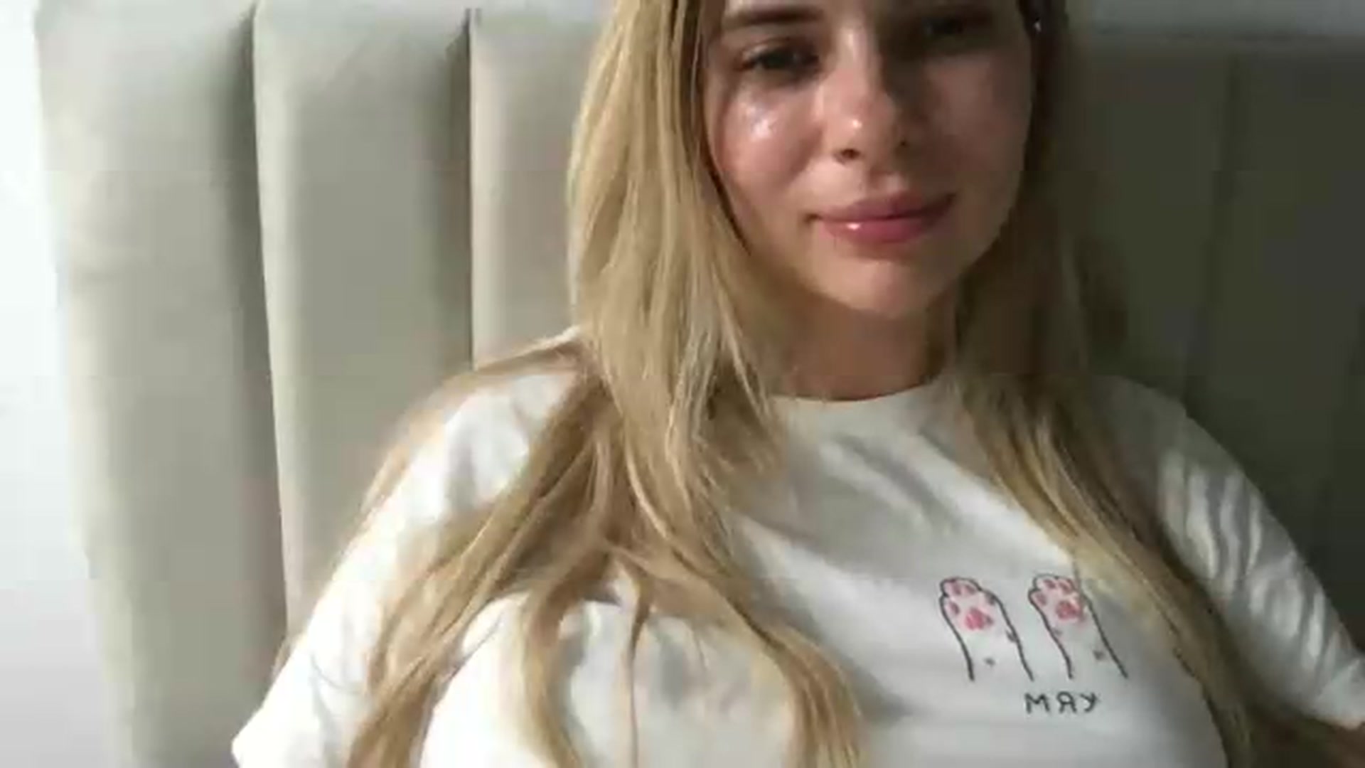 Gallery image thumbnail from neverinmylife's myfreecams stream on, 08/31/2026, 16:17 image 20 of 20