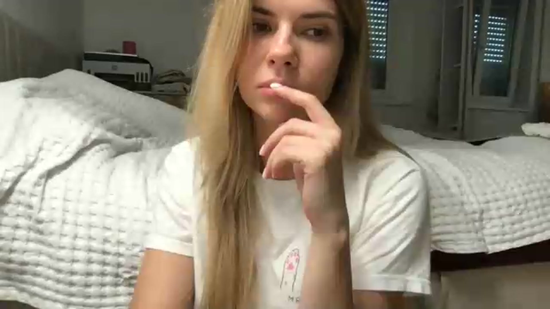 Gallery image thumbnail from neverinmylife's myfreecams stream on, 09/01/2026, 09:55 image 15 of 20