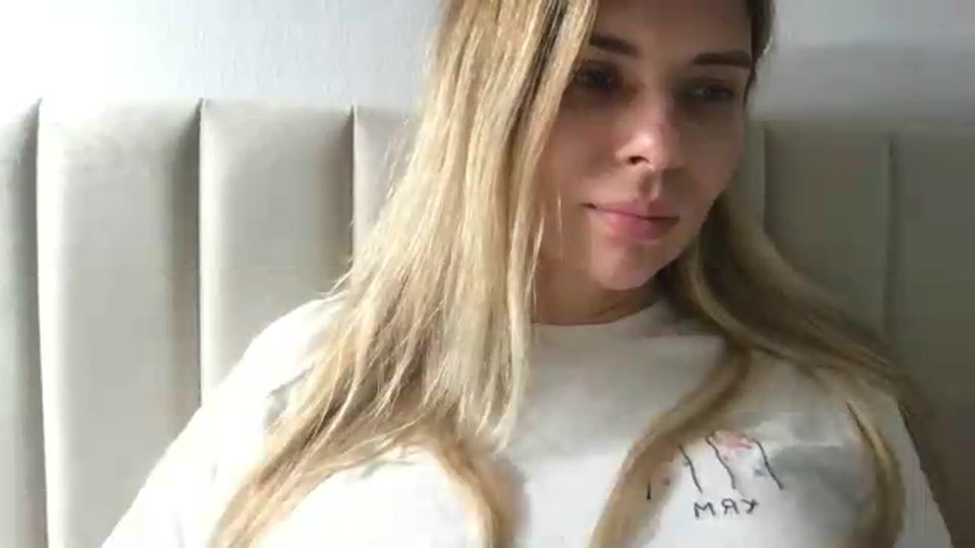 Gallery image thumbnail from neverinmylife's myfreecams stream on, 09/01/2026, 14:04 image 3 of 20