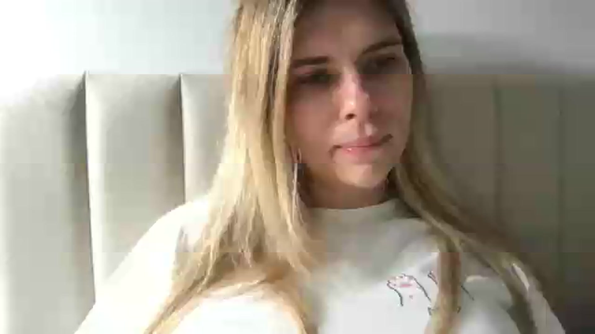 Gallery image thumbnail from neverinmylife's myfreecams stream on, 09/01/2026, 14:04 image 14 of 20