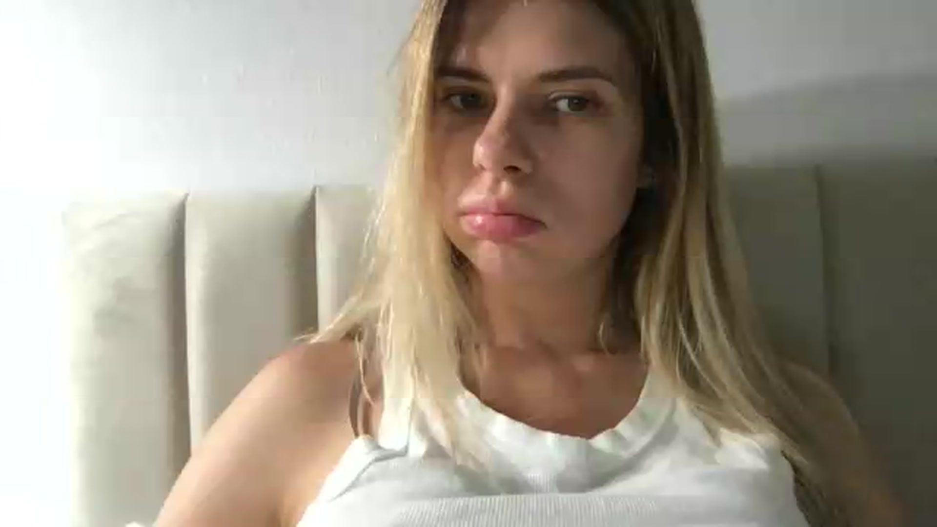 Gallery image thumbnail from neverinmylife's myfreecams stream on, 09/02/2026, 10:33 image 15 of 20