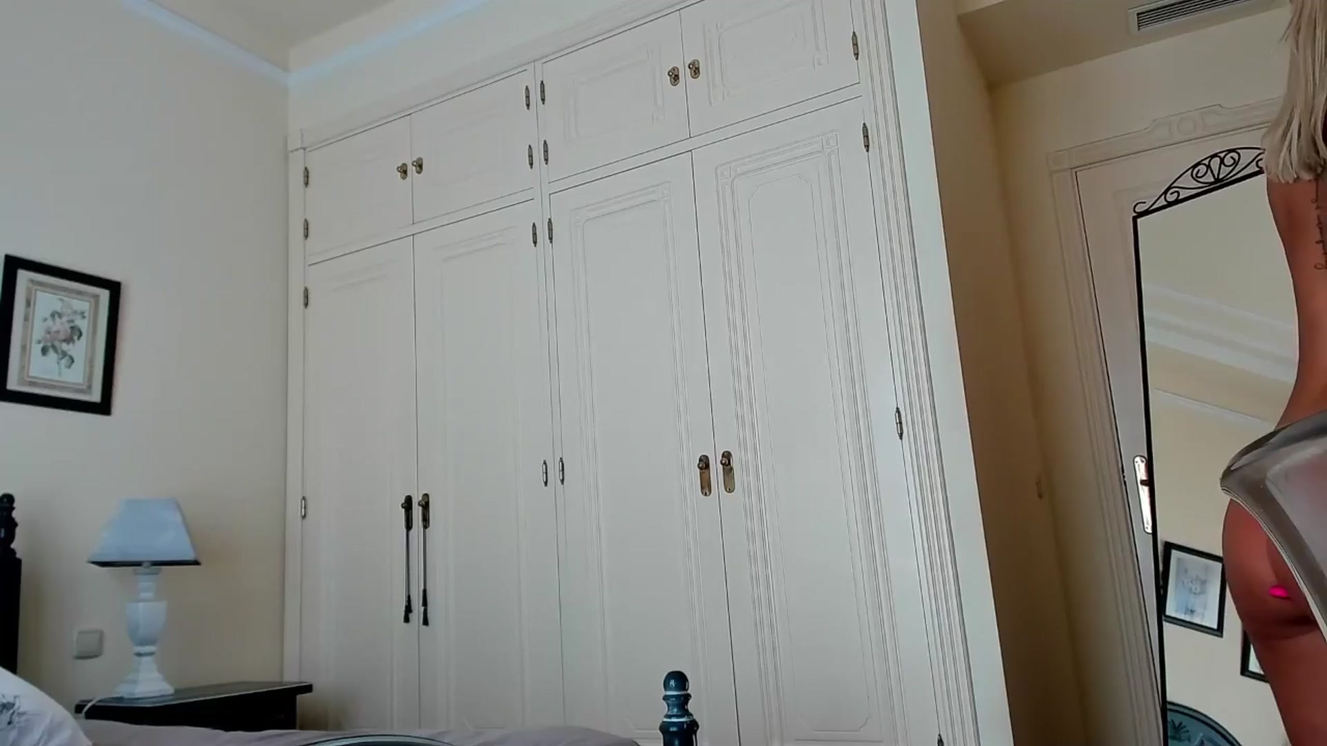 Gallery image thumbnail from new_busty's myfreecams stream on, 03/31/2024, 16:54 image 19 of 20