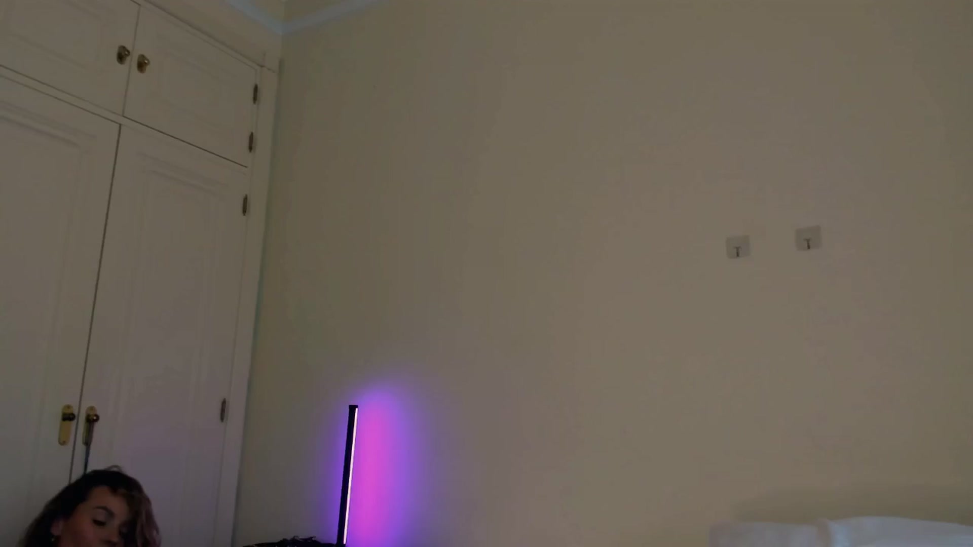 Gallery image thumbnail from new_dee's myfreecams stream on, 07/25/2024, 11:15 image 2 of 20
