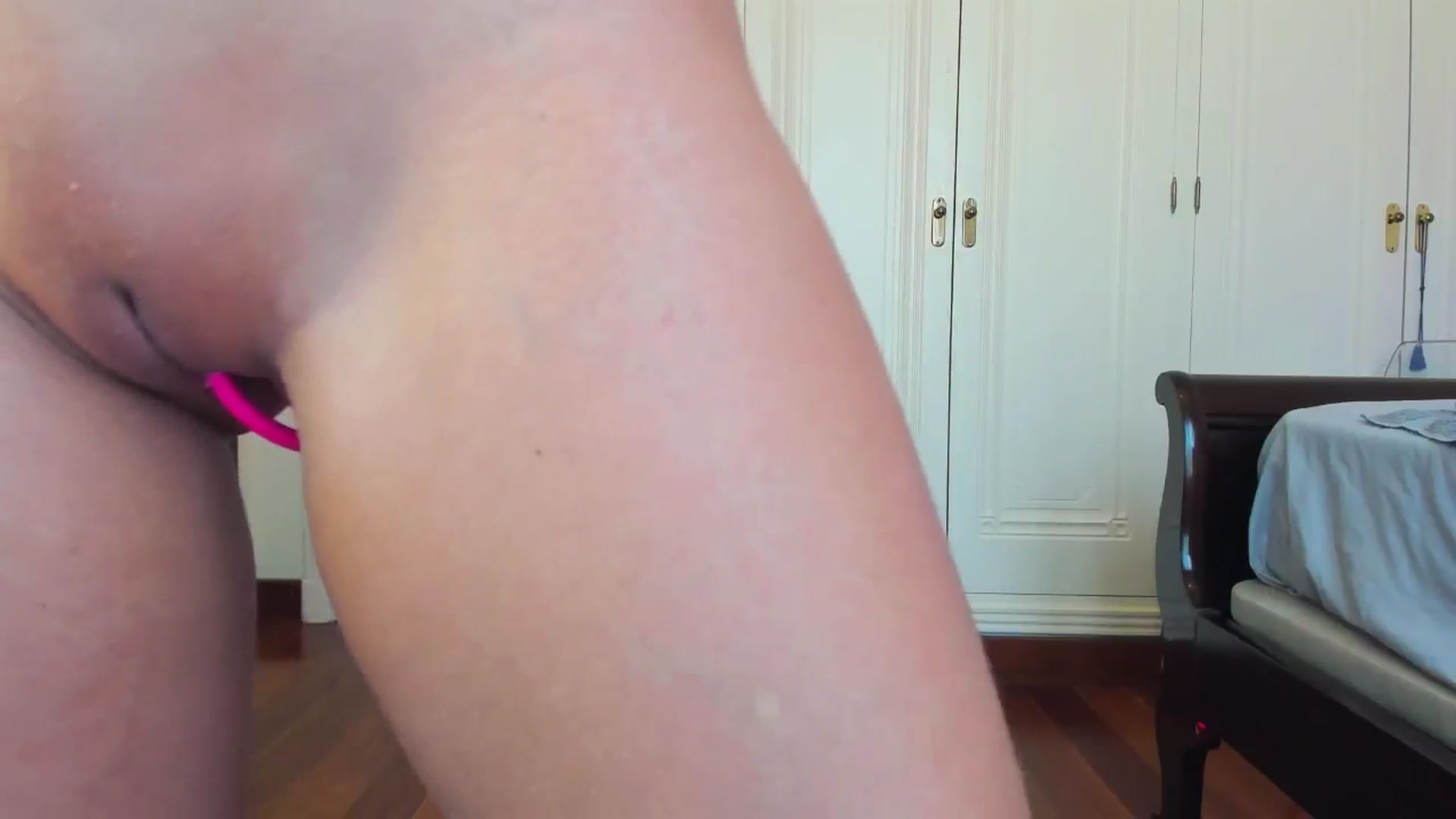 Gallery image thumbnail from new_dee's myfreecams stream on, 09/25/2024, 11:51 image 2 of 20