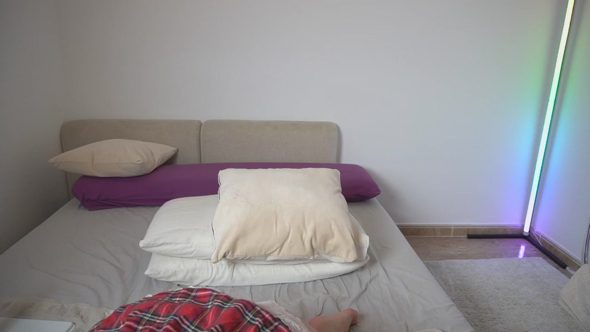 Gallery image thumbnail from new_dee's myfreecams stream on, 09/09/2025, 17:05 image 3 of 20