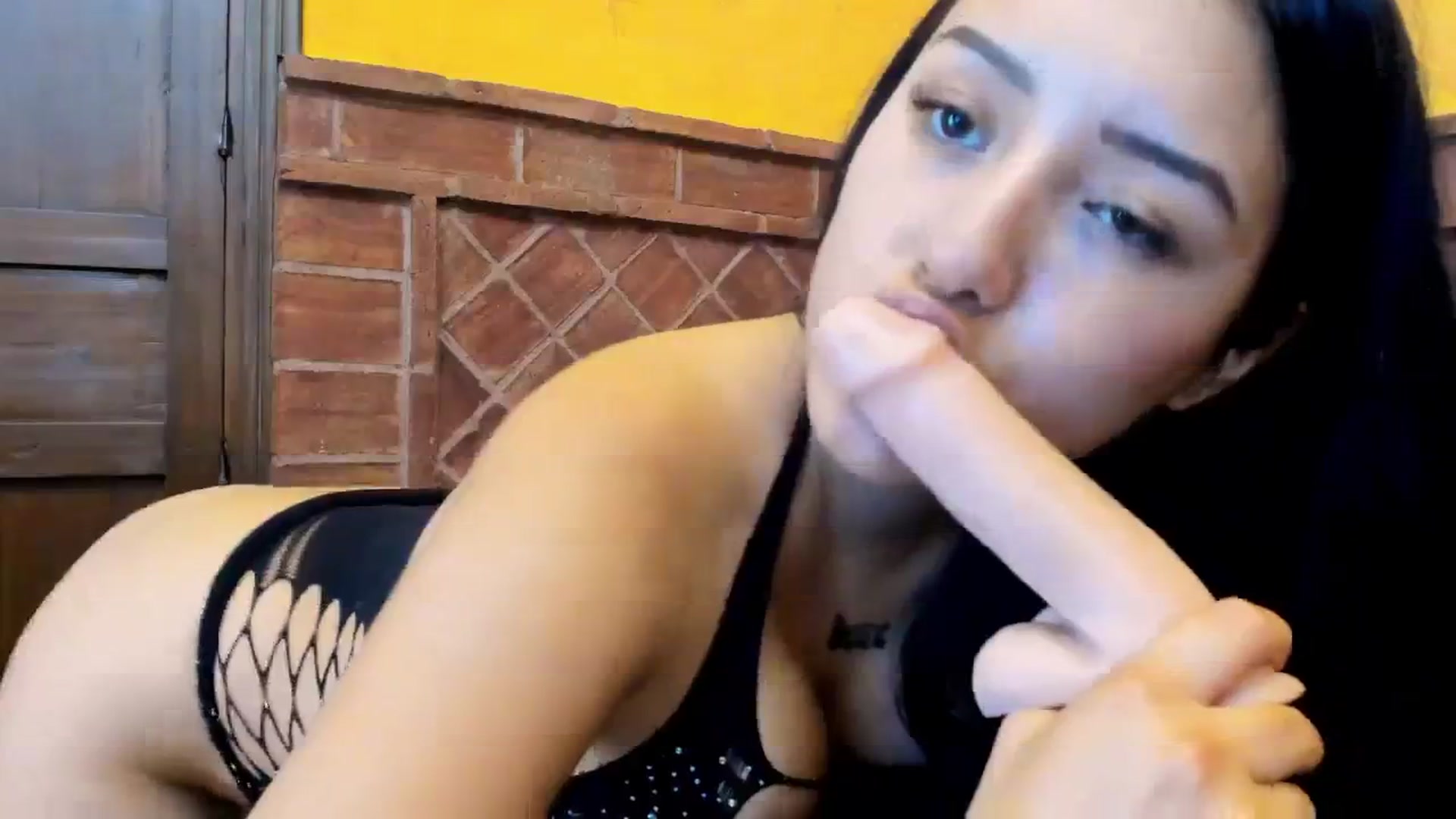 Gallery image thumbnail from new_matilda's myfreecams stream on, 07/12/2024, 12:39 image 8 of 20