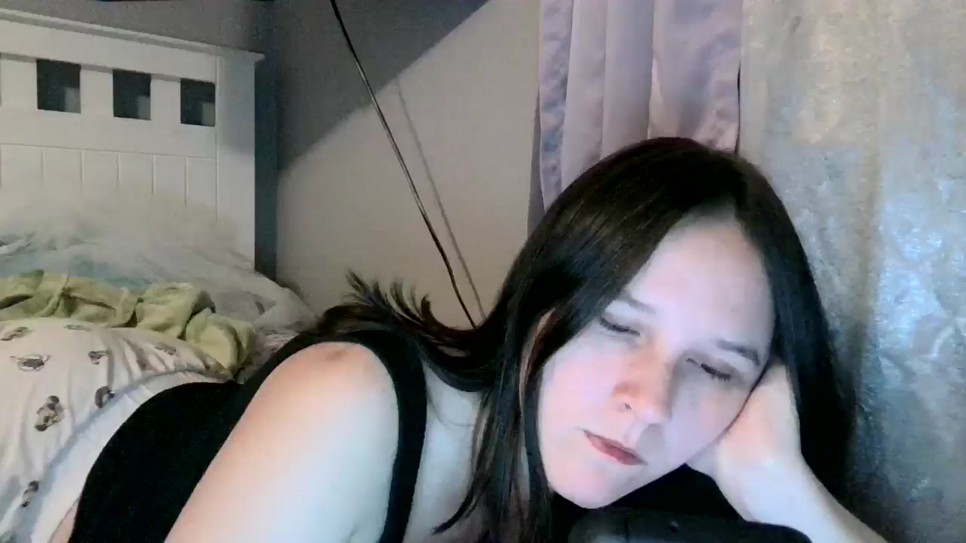 Gallery image thumbnail from nic0lex's myfreecams stream on, 11/22/2024, 07:39 image 20 of 20