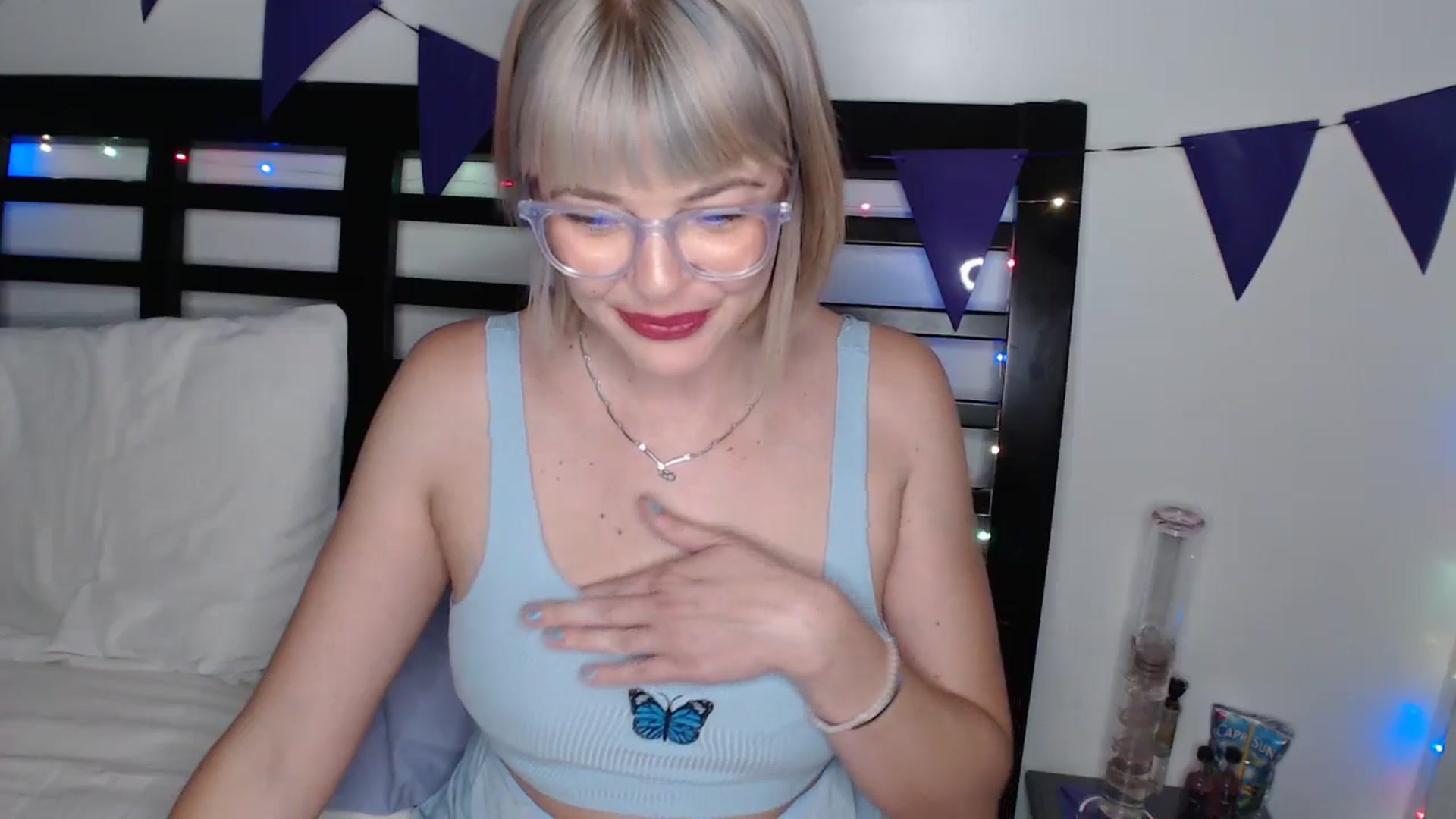 Gallery image thumbnail from nicoknox's myfreecams stream on, 06/30/2024, 10:43 image 5 of 20