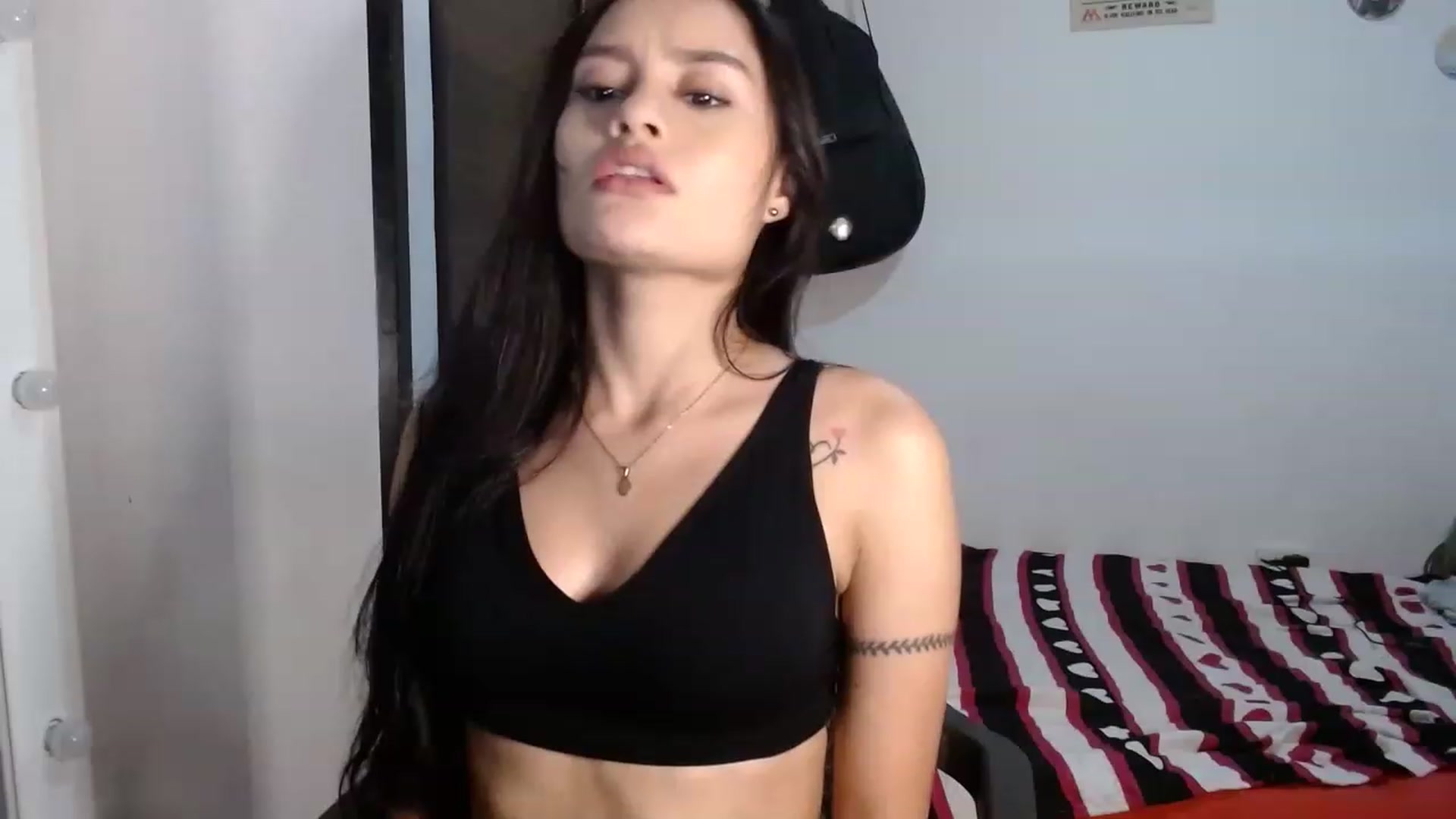Gallery image thumbnail from nicollemiler's myfreecams stream on, 12/26/2022, 01:13 image 12 of 20
