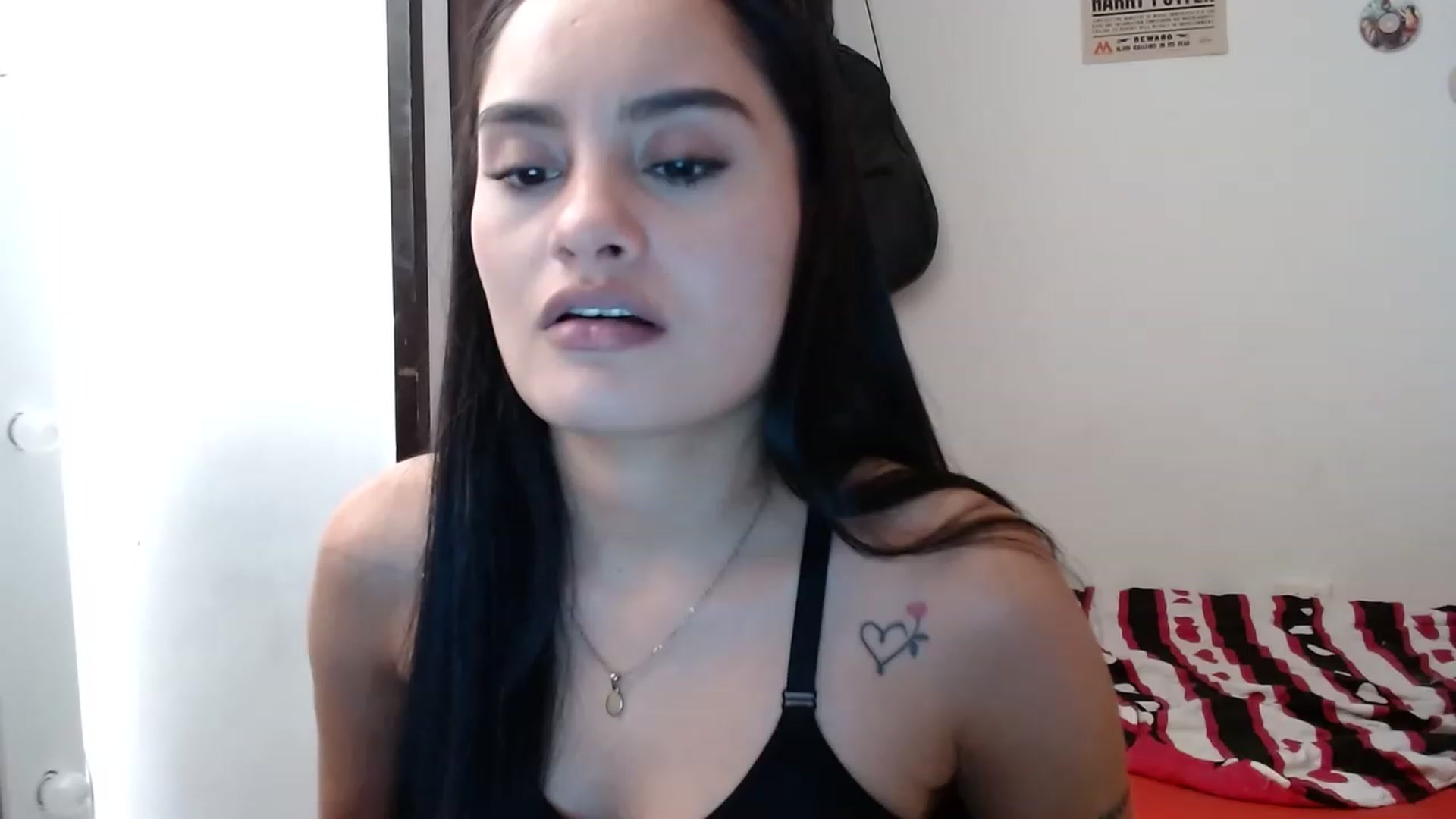 Gallery image thumbnail from nicollemiler's myfreecams stream on, 12/27/2022, 20:39 image 16 of 20