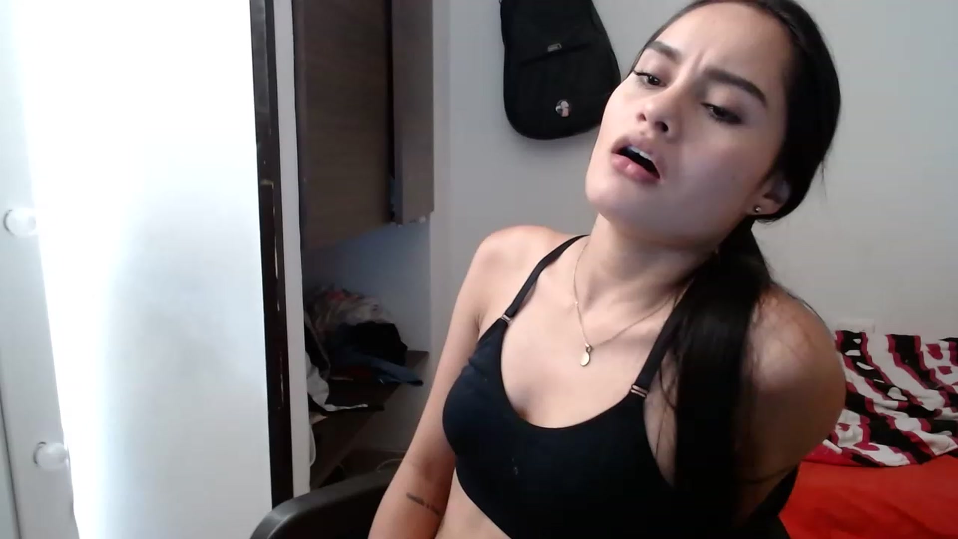 Gallery image thumbnail from nicollemiler's myfreecams stream on, 12/27/2022, 20:59 image 15 of 20