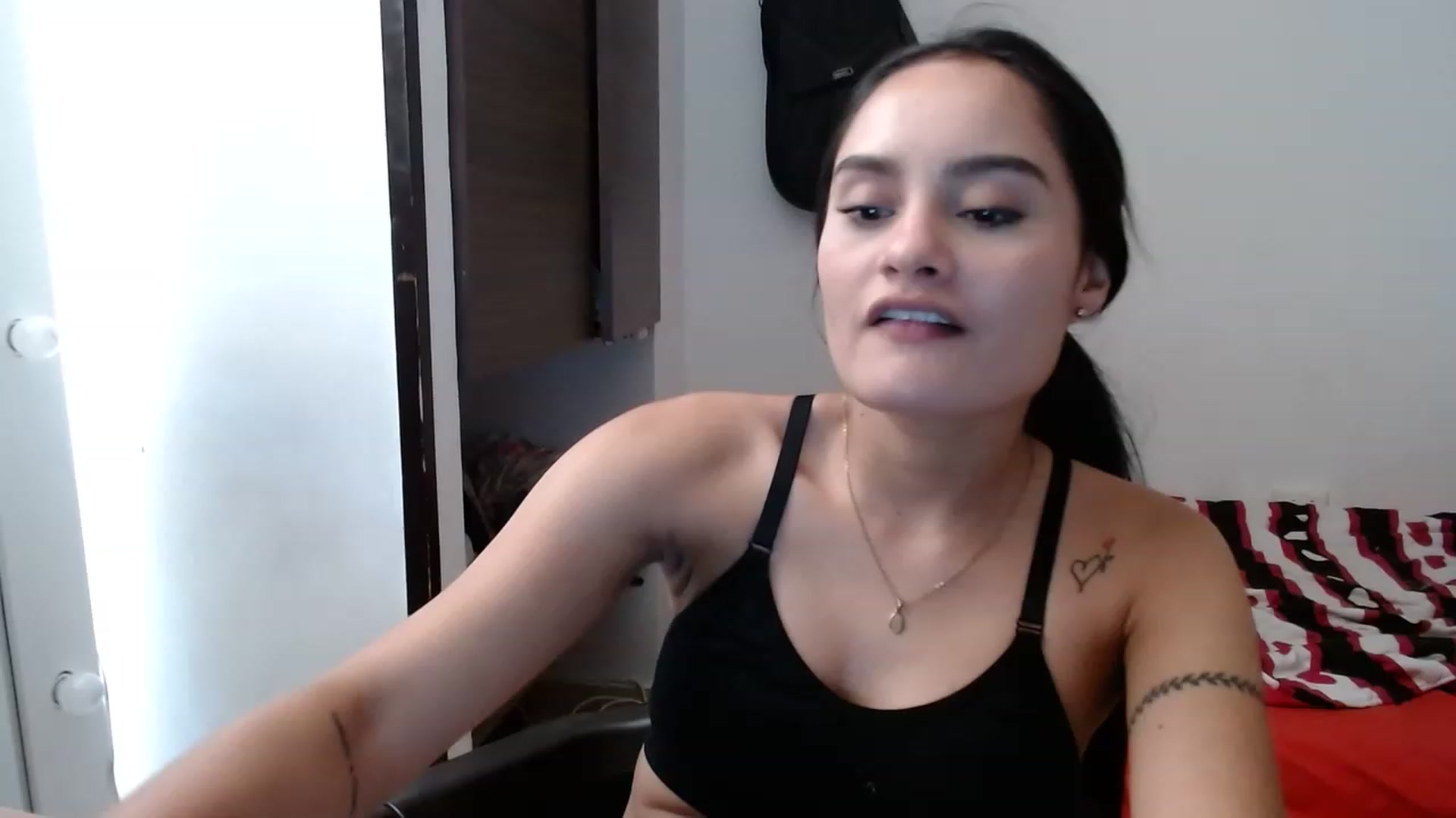 Gallery image thumbnail from nicollemiler's myfreecams stream on, 12/27/2022, 20:59 image 1 of 20