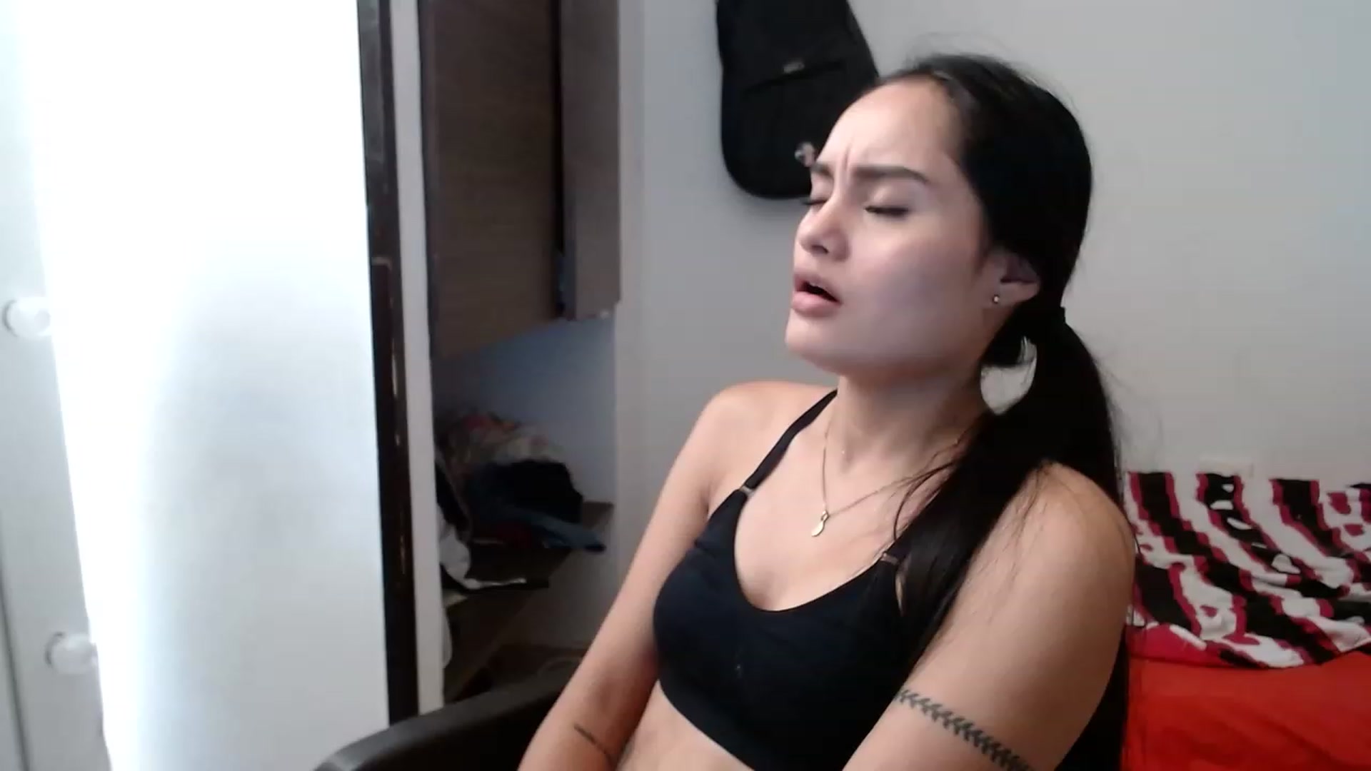 Gallery image thumbnail from nicollemiler's myfreecams stream on, 12/27/2022, 20:59 image 11 of 20
