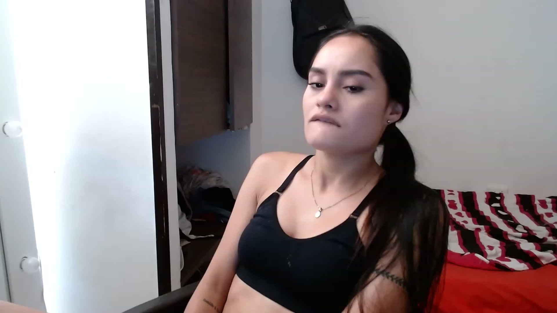 Gallery image thumbnail from nicollemiler's myfreecams stream on, 12/27/2022, 20:59 image 4 of 20