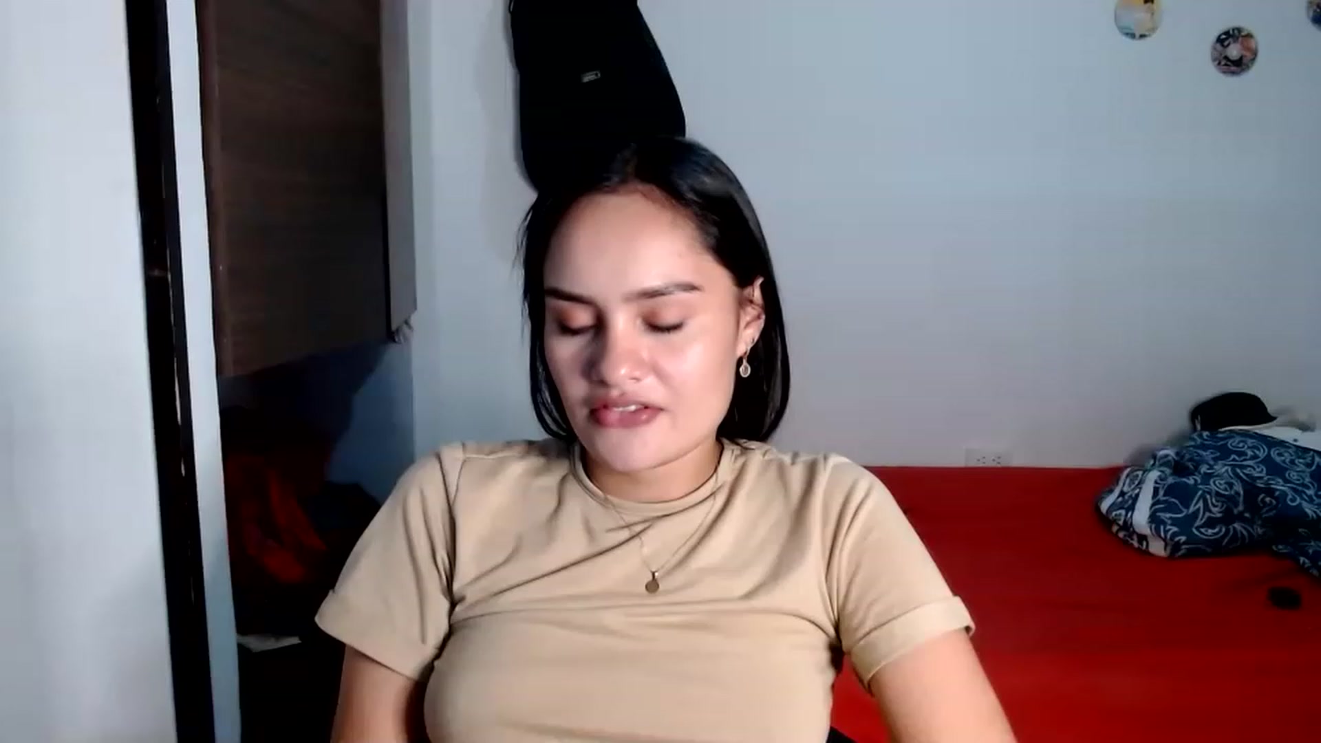 Gallery image thumbnail from nicollemiler's myfreecams stream on, 01/16/2023, 02:08 image 6 of 20