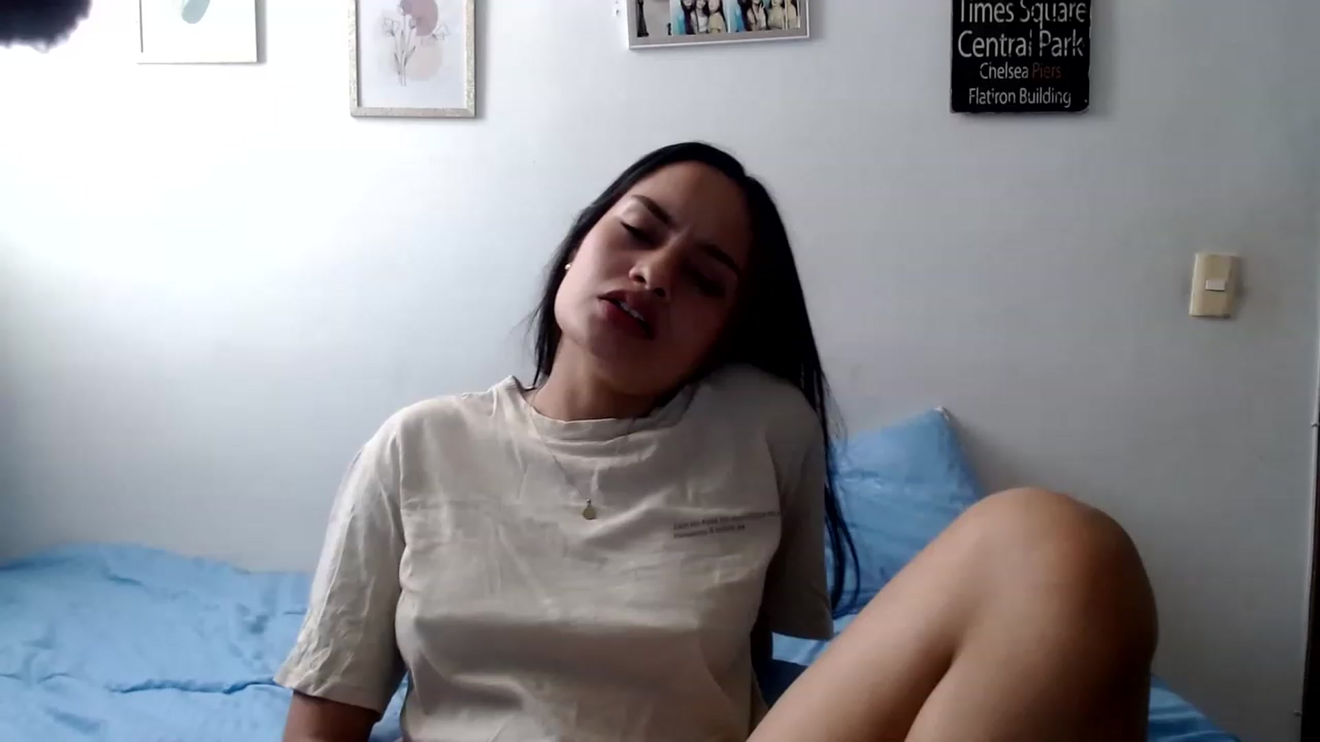 Gallery image thumbnail from nicollemiler's myfreecams stream on, 01/29/2023, 21:52 image 18 of 20