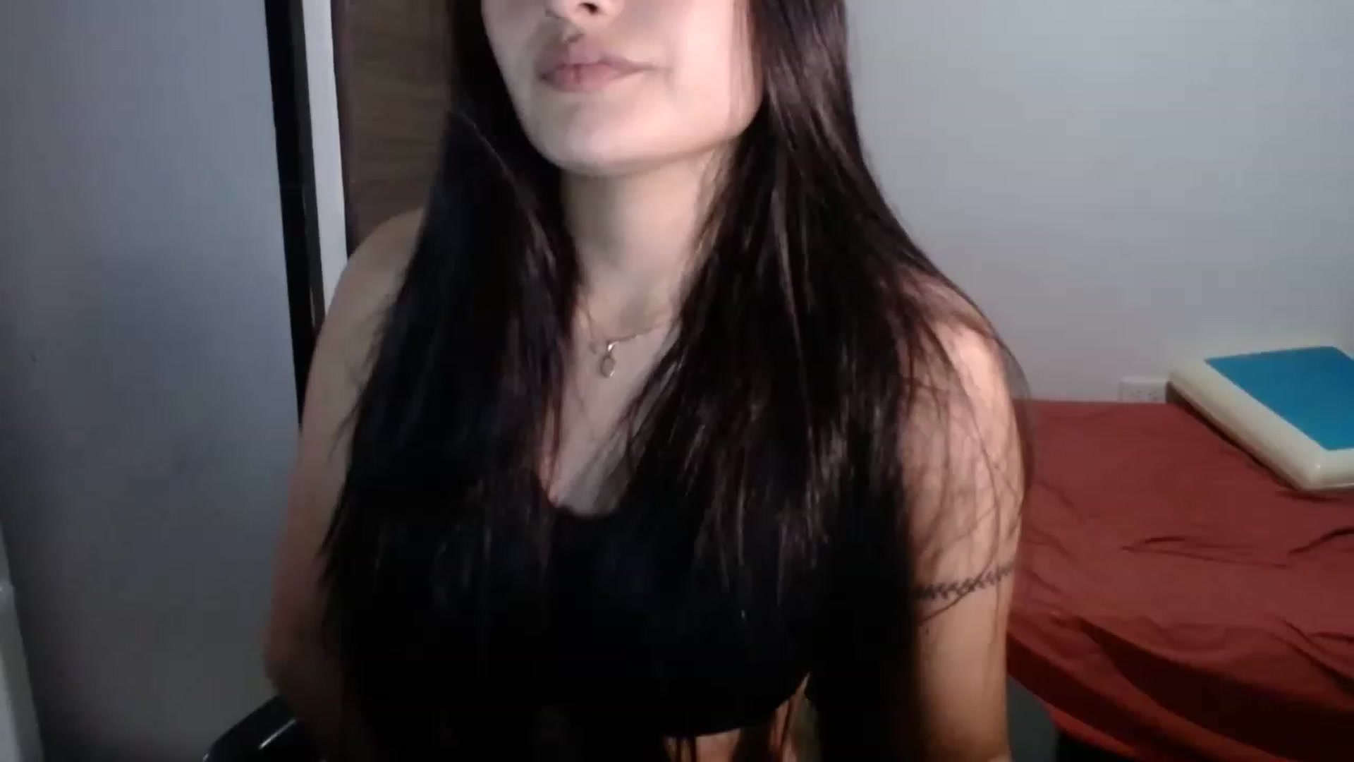 Gallery image thumbnail from nicollemiler's myfreecams stream on, 01/31/2023, 07:48 image 16 of 20