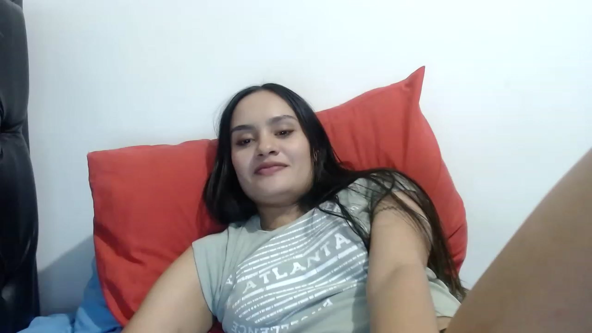 Gallery image thumbnail from nicollemiler's myfreecams stream on, 02/01/2023, 06:25 image 10 of 20