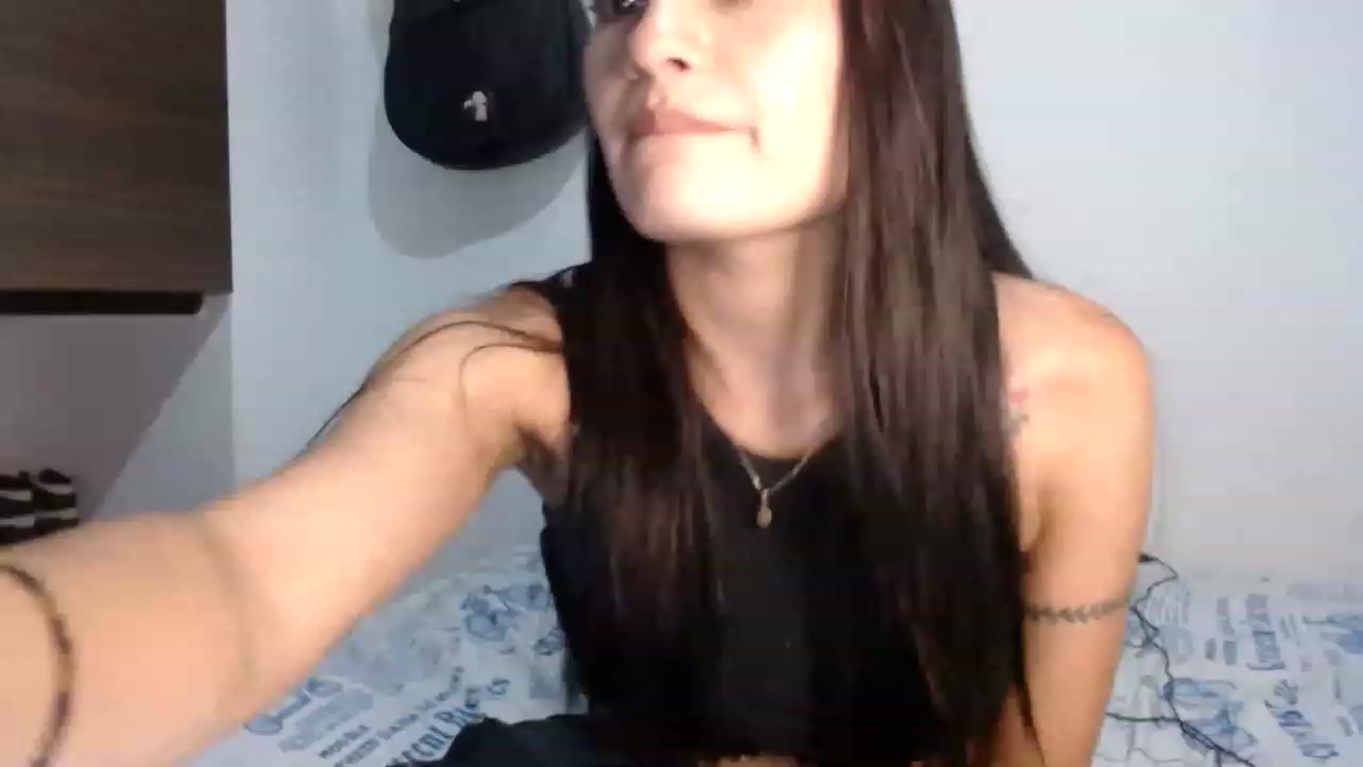 Gallery image thumbnail from nicollemiler's myfreecams stream on, 02/08/2023, 05:52 image 16 of 20