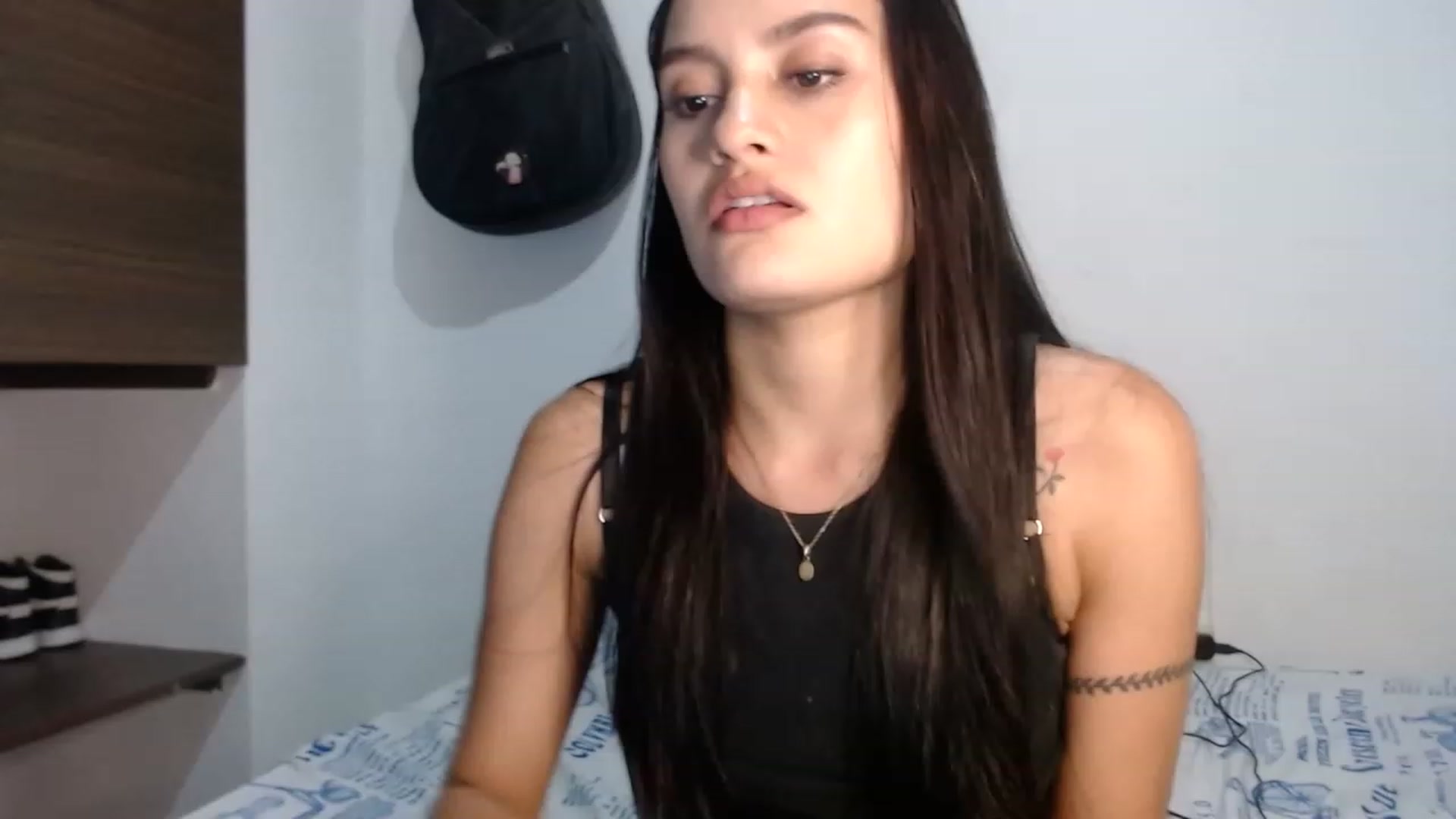 Gallery image thumbnail from nicollemiler's myfreecams stream on, 02/08/2023, 05:52 image 17 of 20