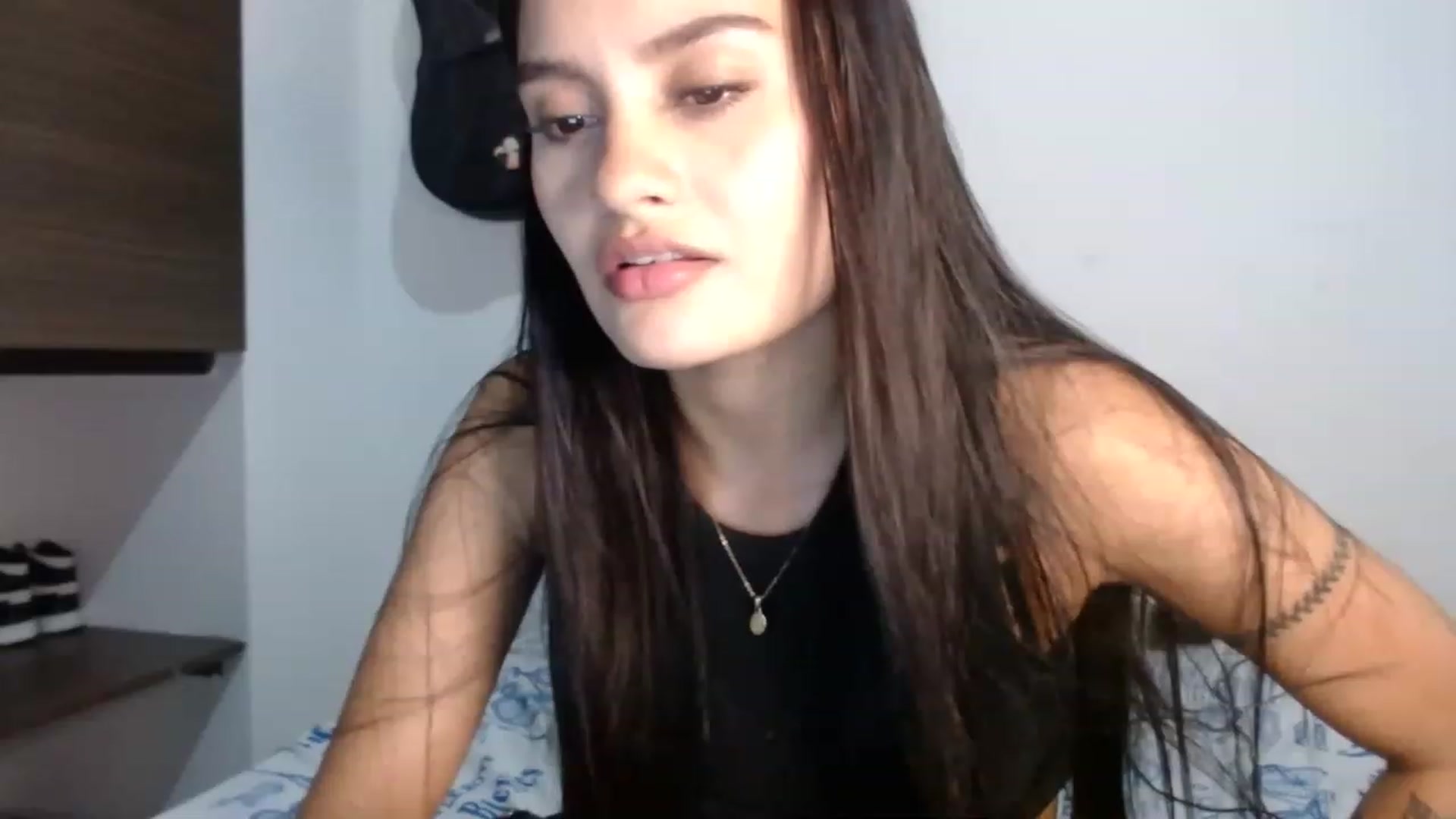 Gallery image thumbnail from nicollemiler's myfreecams stream on, 02/08/2023, 05:52 image 9 of 20