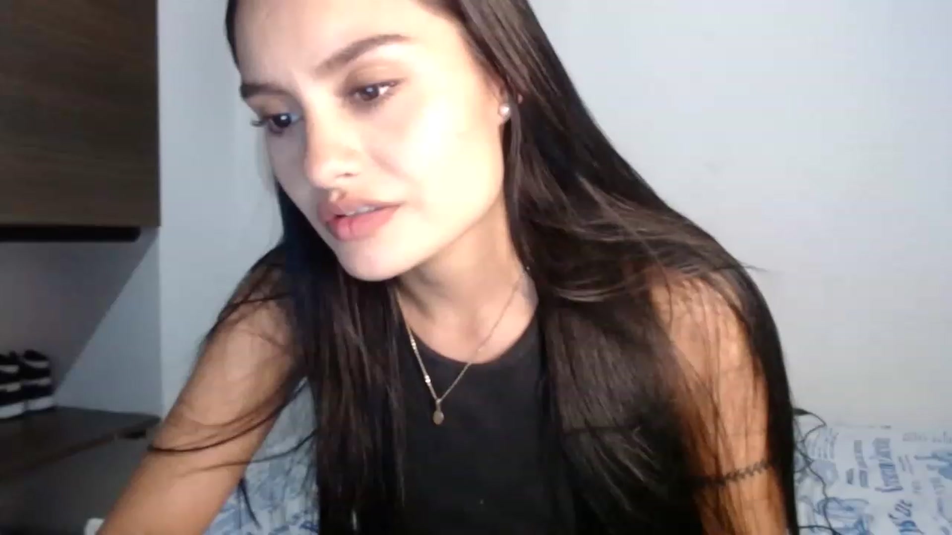 Gallery image thumbnail from nicollemiler's myfreecams stream on, 02/08/2023, 05:52 image 5 of 20