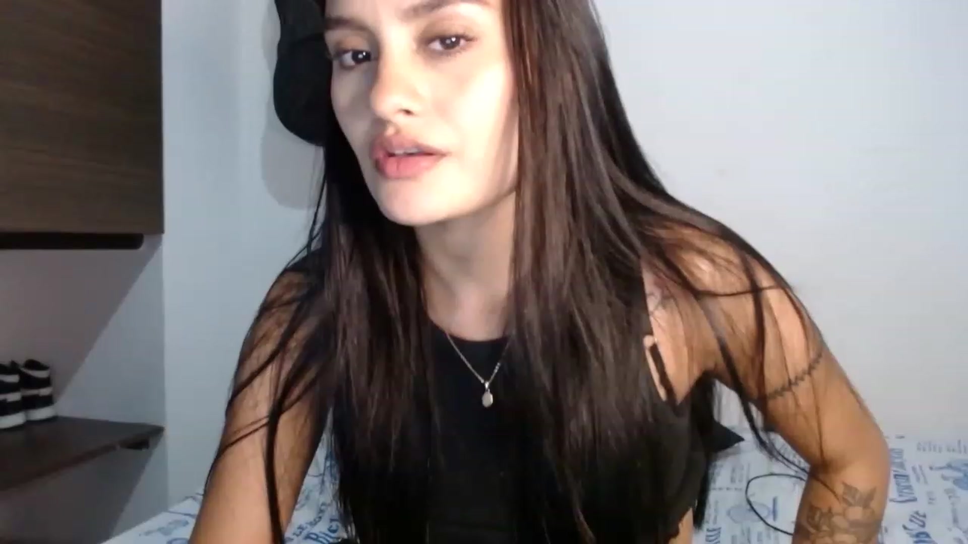 Gallery image thumbnail from nicollemiler's myfreecams stream on, 02/08/2023, 05:52 image 6 of 20