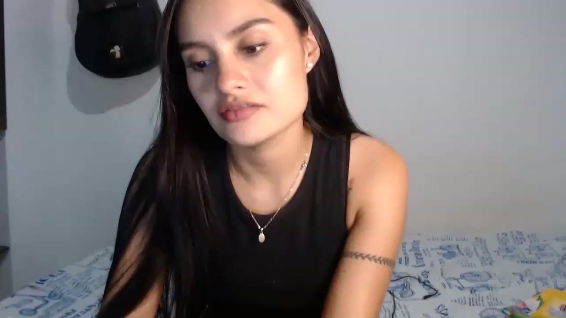 Gallery image thumbnail from nicollemiler's myfreecams stream on, 02/08/2023, 06:24 image 7 of 20