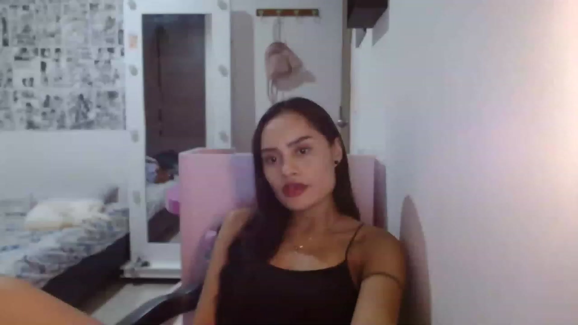 Gallery image thumbnail from nicollemiler's myfreecams stream on, 03/09/2023, 06:13 image 15 of 20