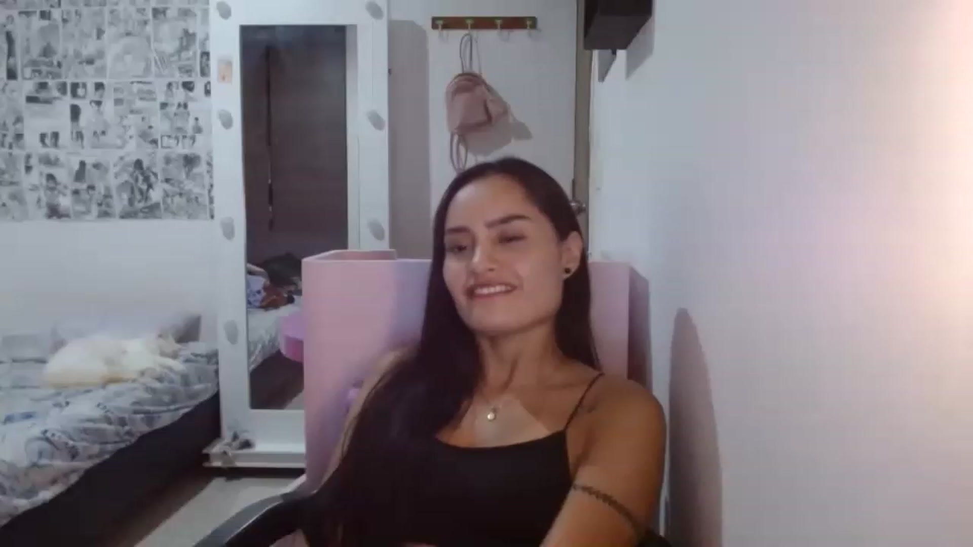 Gallery image thumbnail from nicollemiler's myfreecams stream on, 03/09/2023, 06:13 image 16 of 20