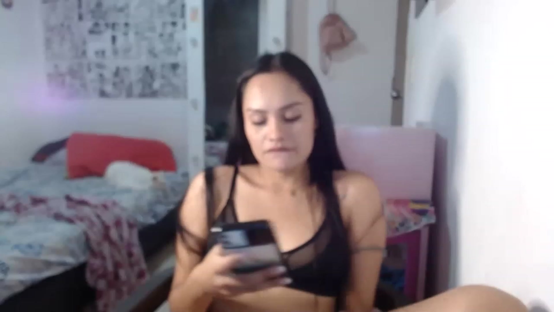 Gallery image thumbnail from nicollemiler's myfreecams stream on, 03/10/2023, 05:10 image 9 of 20