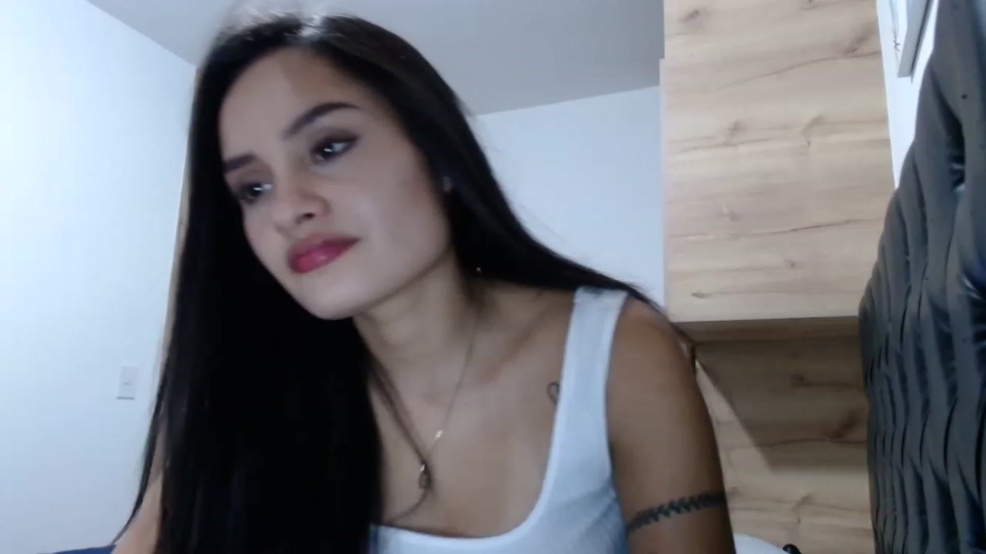 Gallery image thumbnail from nicollemiler's myfreecams stream on, 03/15/2023, 05:03 image 18 of 20