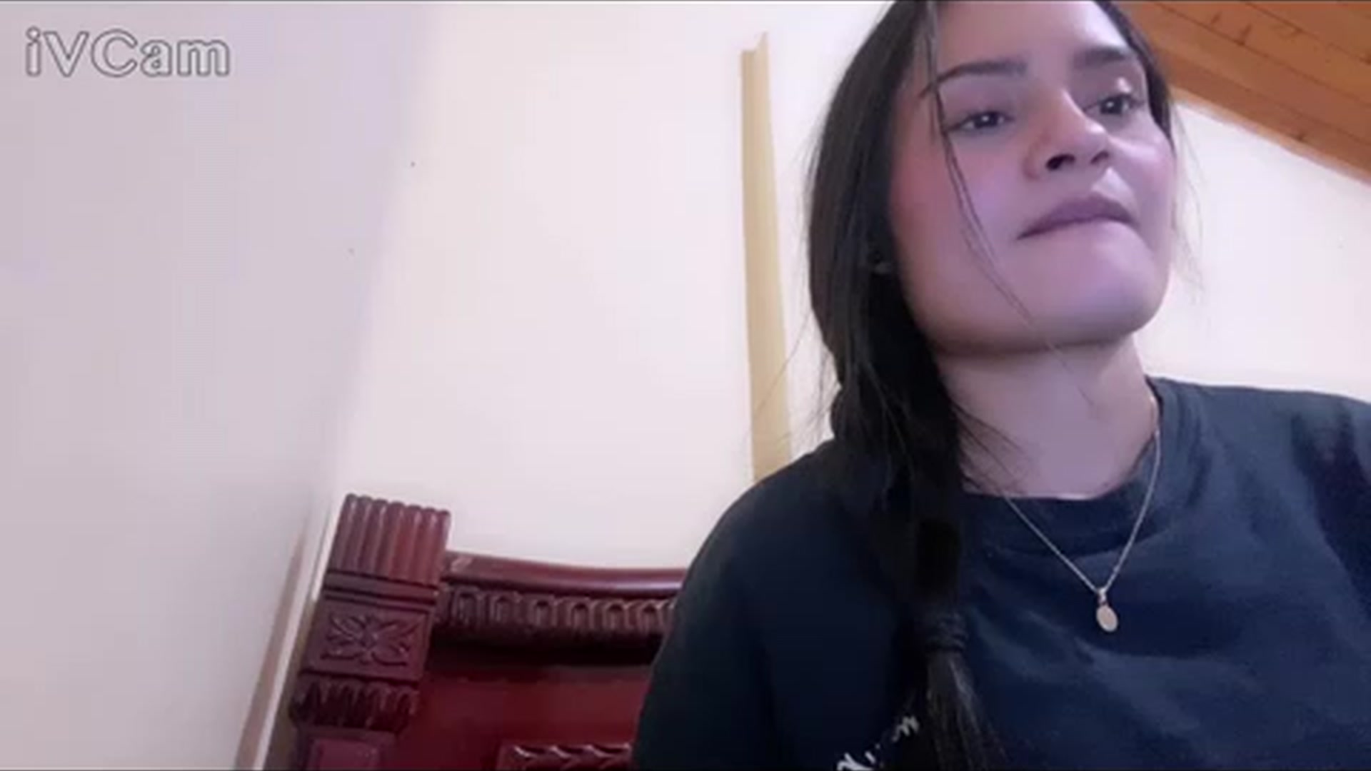 Gallery image thumbnail from nicollemiler's myfreecams stream on, 04/08/2023, 05:32 image 13 of 20