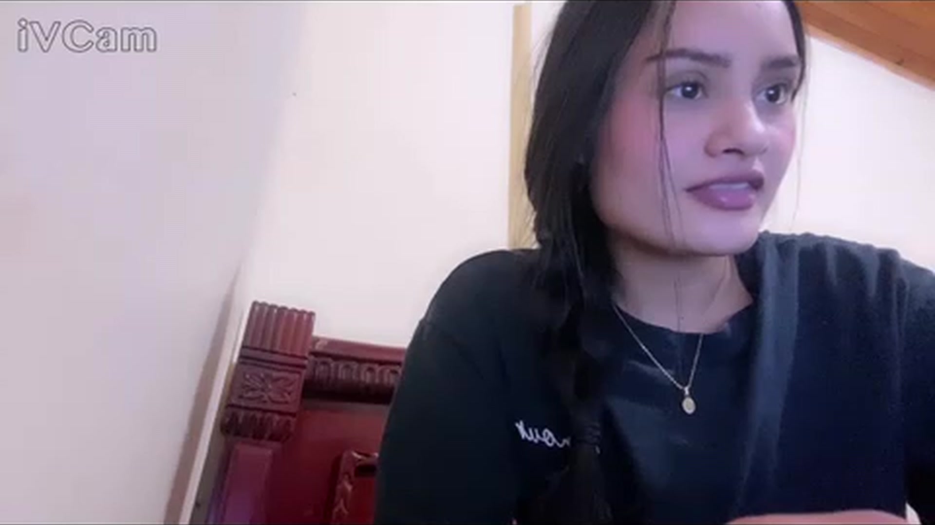 Gallery image thumbnail from nicollemiler's myfreecams stream on, 04/08/2023, 05:32 image 4 of 20