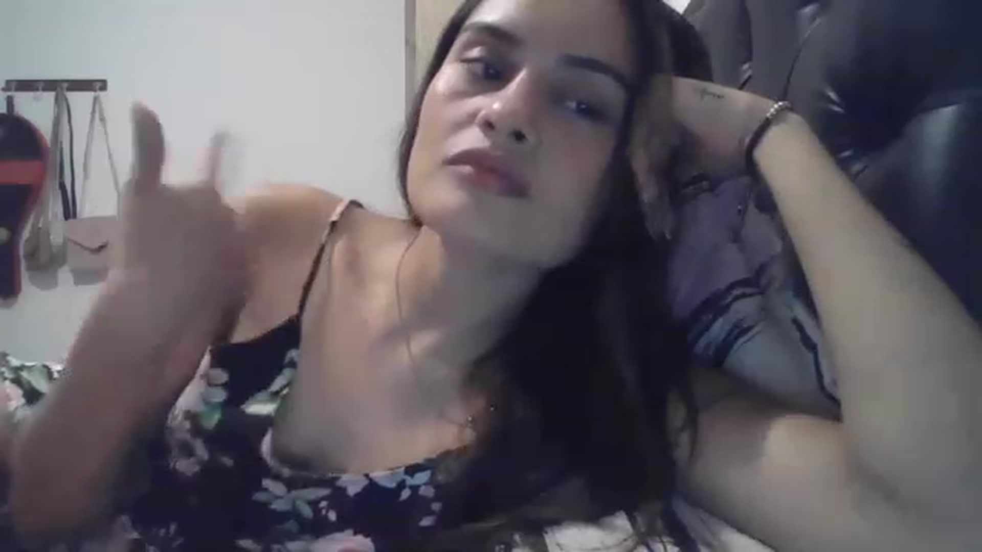 Gallery image thumbnail from nicollemiler's myfreecams stream on, 05/07/2023, 06:13 image 4 of 20