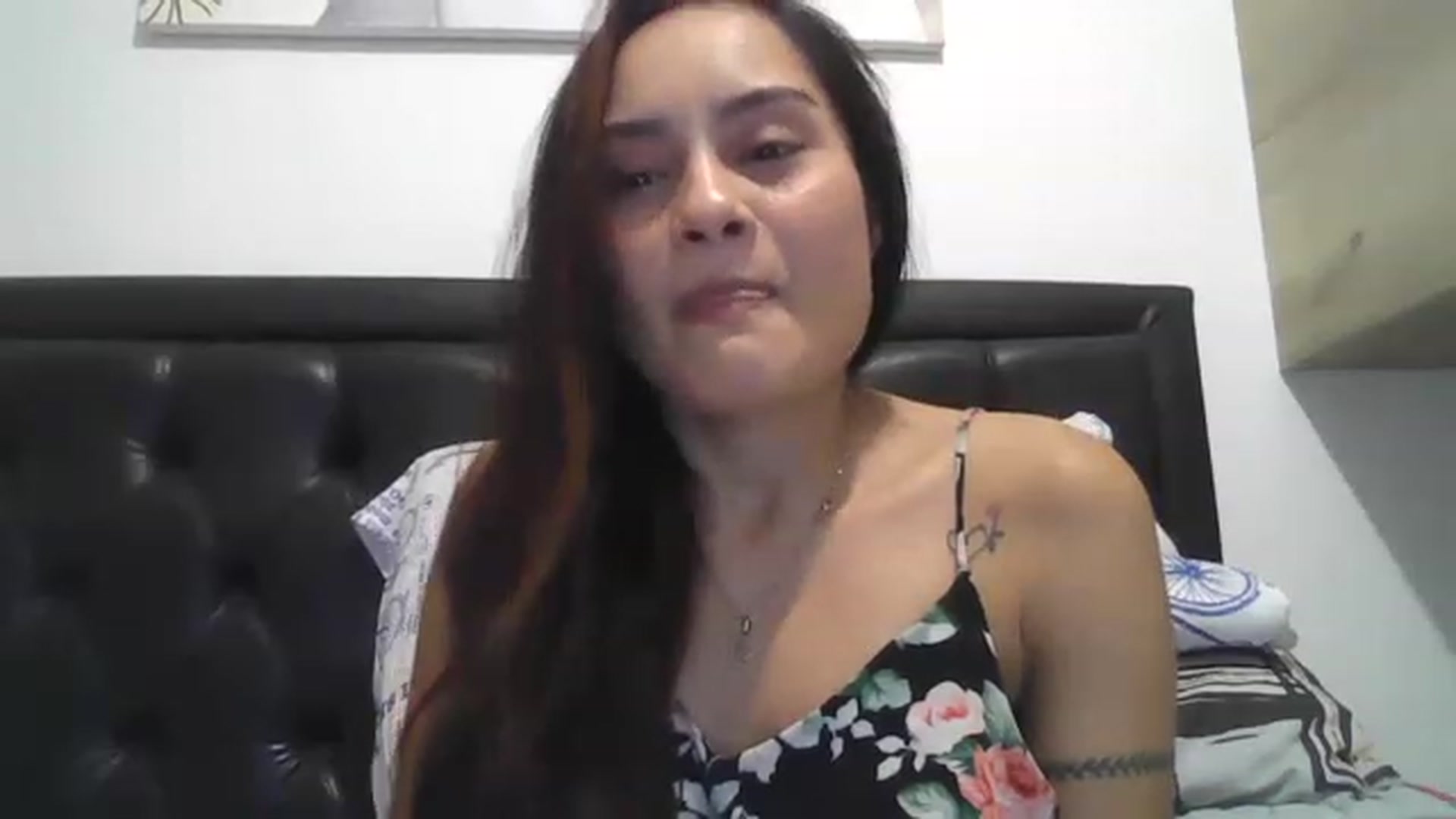 Gallery image thumbnail from nicollemiler's myfreecams stream on, 05/07/2023, 06:13 image 20 of 20